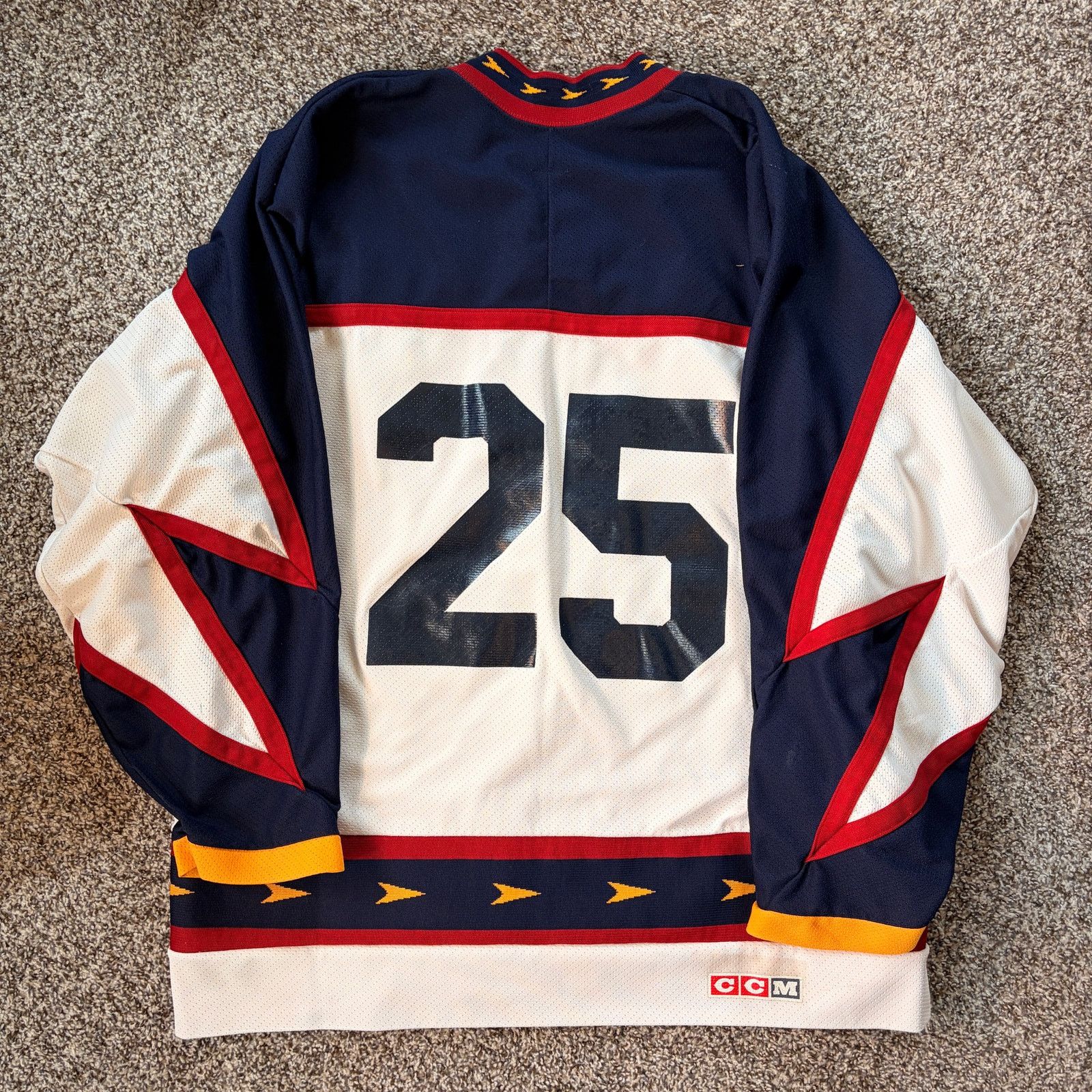 Ccm Vintage CCM Hockey Jersey #25 Mens XL Made in Canada Size US XL / EU 56 / 4 - 2 Thumbnail