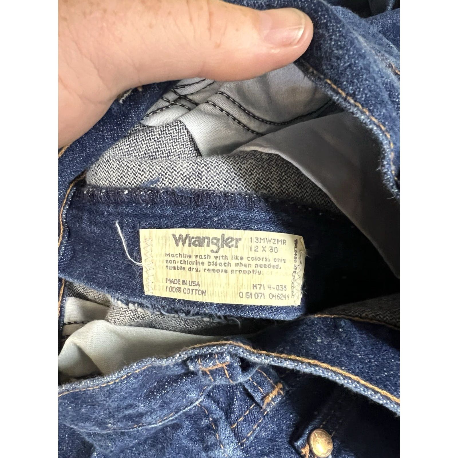 Wrangler VINTAGE Wrangler Jeans 13MWZ High Waist 12x34 Straight Leg USA Women 28W 12 Regular Denim Blue 100% Cotton Inseam 30 Size 34" / US 12 / IT 48 - 4 Thumbnail
