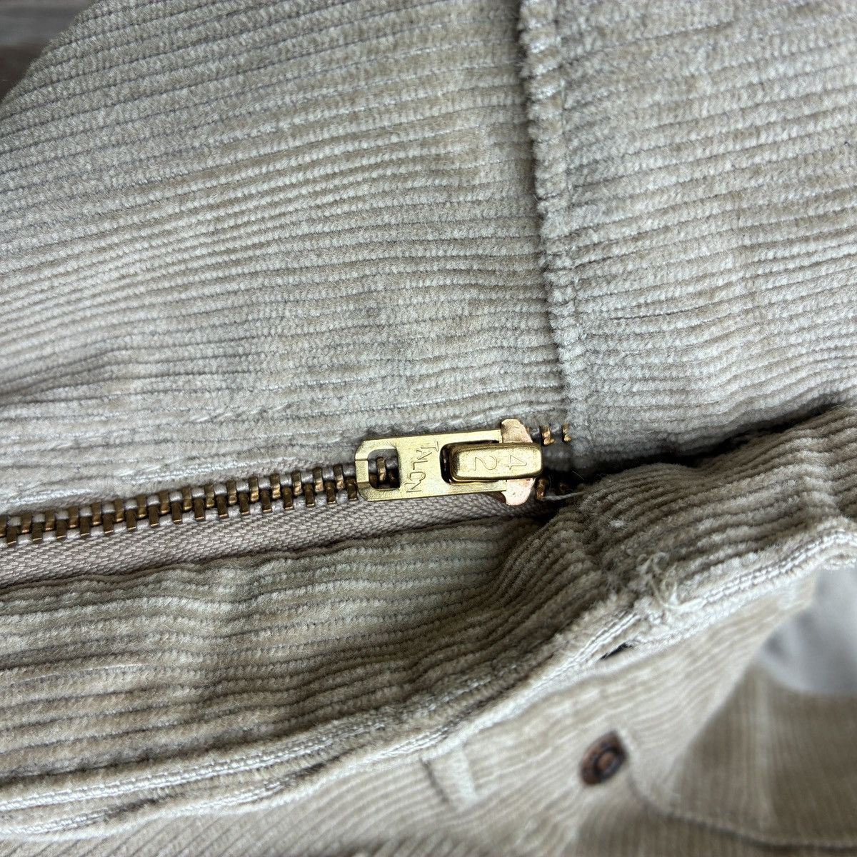 Gap GAP Tapered Khaki Corduroy Pant Deadstock Size US 30 / EU 46 - 7 Thumbnail