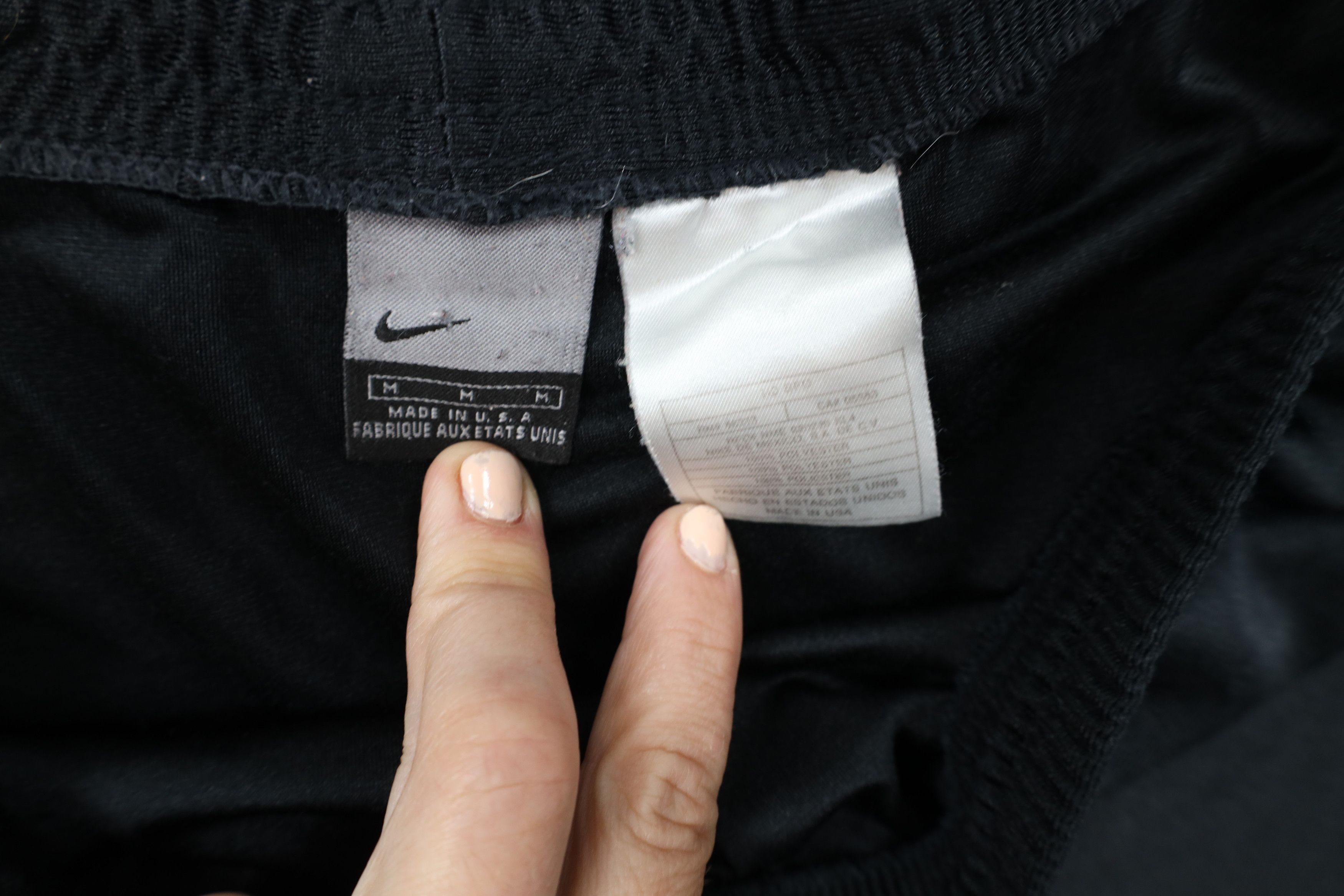 Nike Vintage 90s Y2K Nike Mini Swoosh Silky Shorts Black USA Size US 32 / EU 48 - 6 Thumbnail