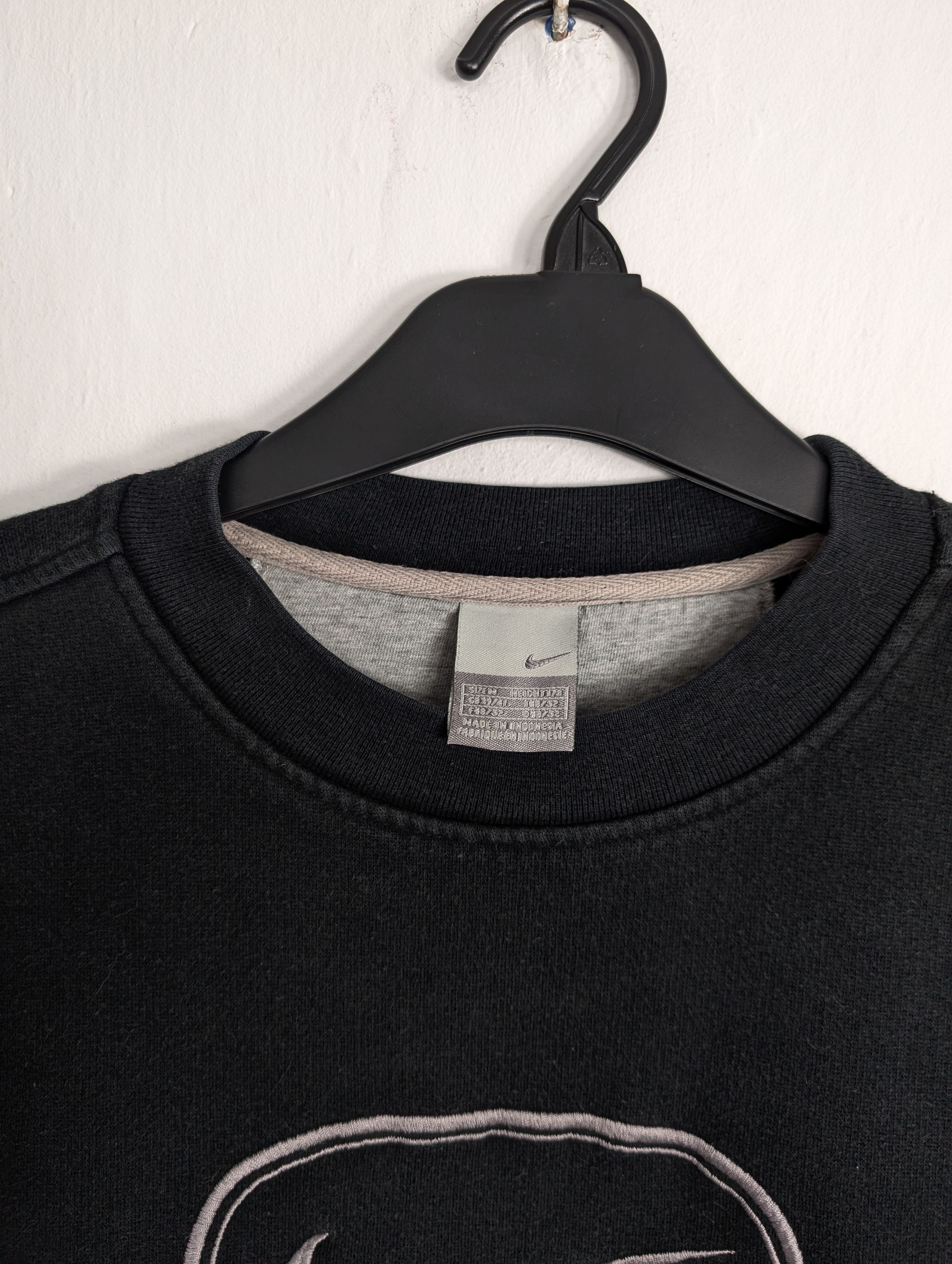 Nike Vintage Nike Center Oval Swoosh Sweatshirt Boxy Retro Y2K Size US M / EU 48-50 / 2 - 3 Thumbnail