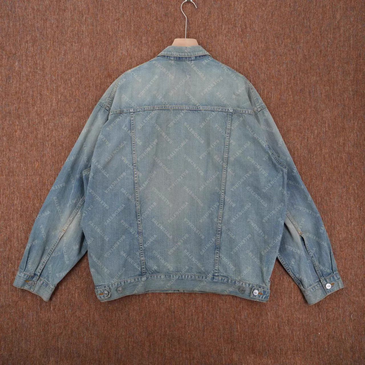 Balenciaga Balenciaga New Full Print Washed Denim Jacket 1 99 New Size US S / EU 44-46 / 1 - 2 Thumbnail