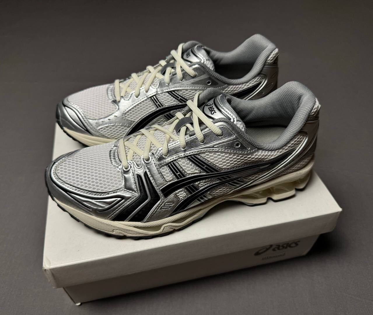 Asics × JJJJound Asics x Jjjound Gel Kayano 14 Silver Black Size US 11 / EU 44 - 1 Thumbnail
