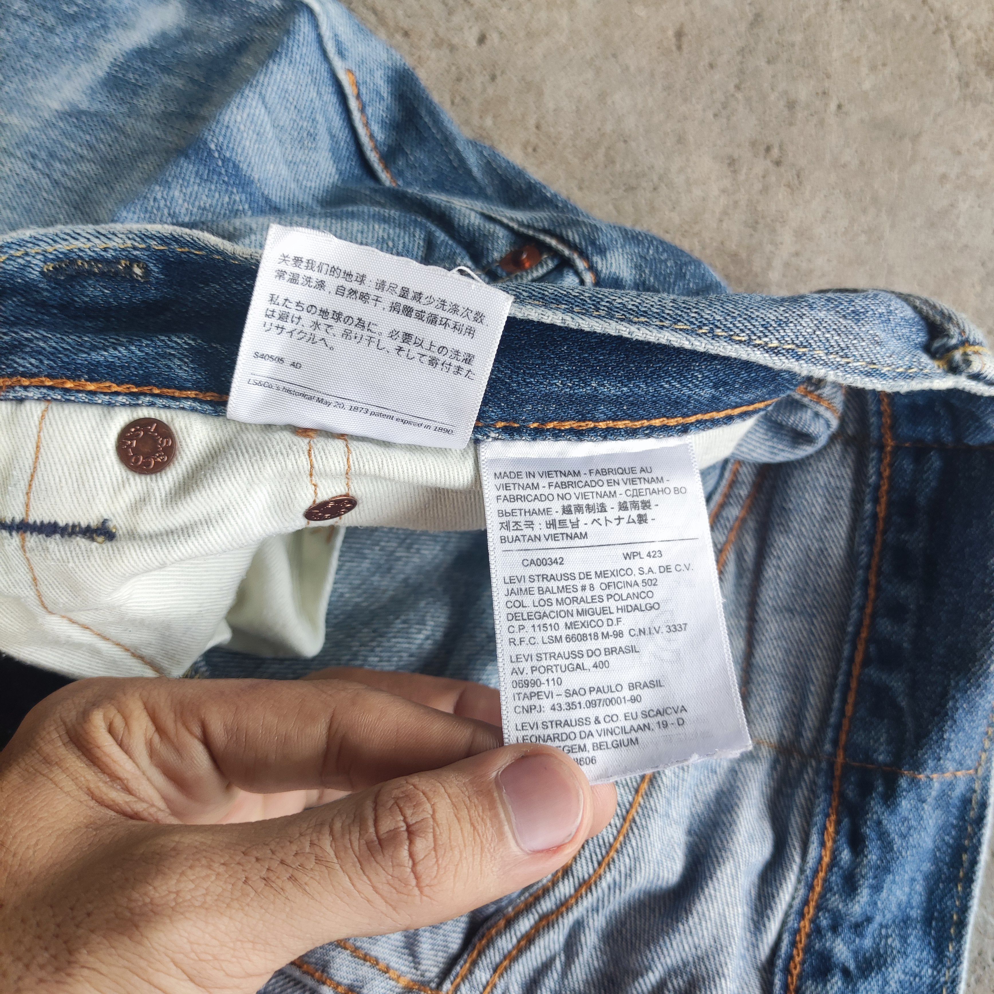 Levi's Vintage Levi's 505 Brand Ripped Jeans faded pants Size US 35 - 8 Thumbnail