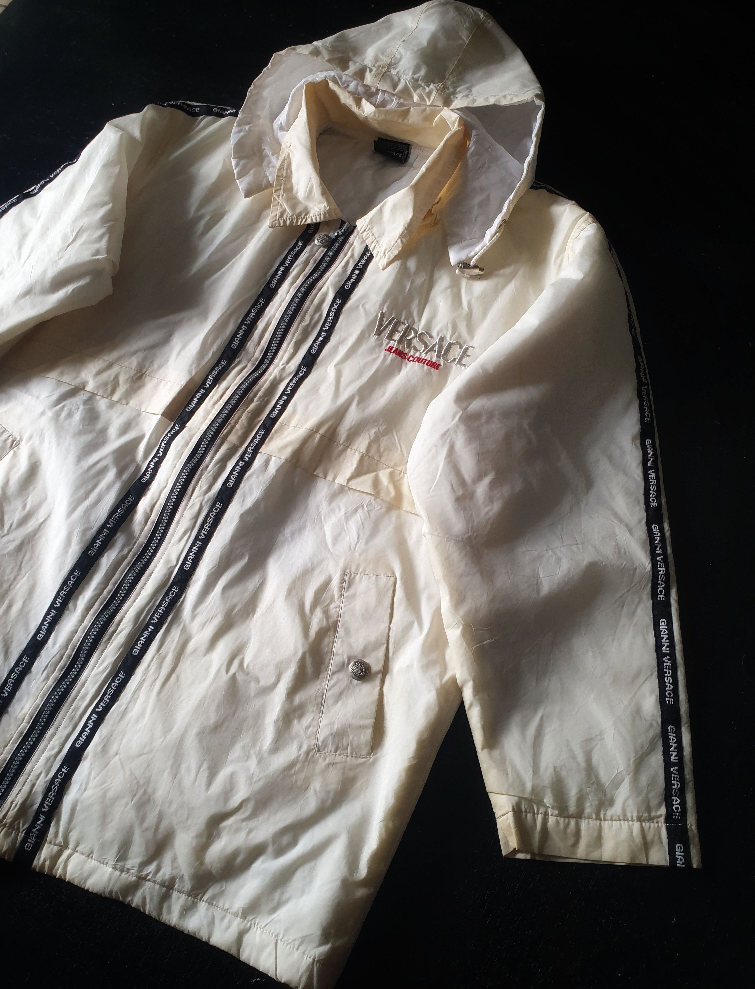 Versace × Versace Jeans Couture Vintage Versace Jeans Couture Spell Out Logo Medusa Coats Size US L / EU 52-54 / 3 - 6 Thumbnail