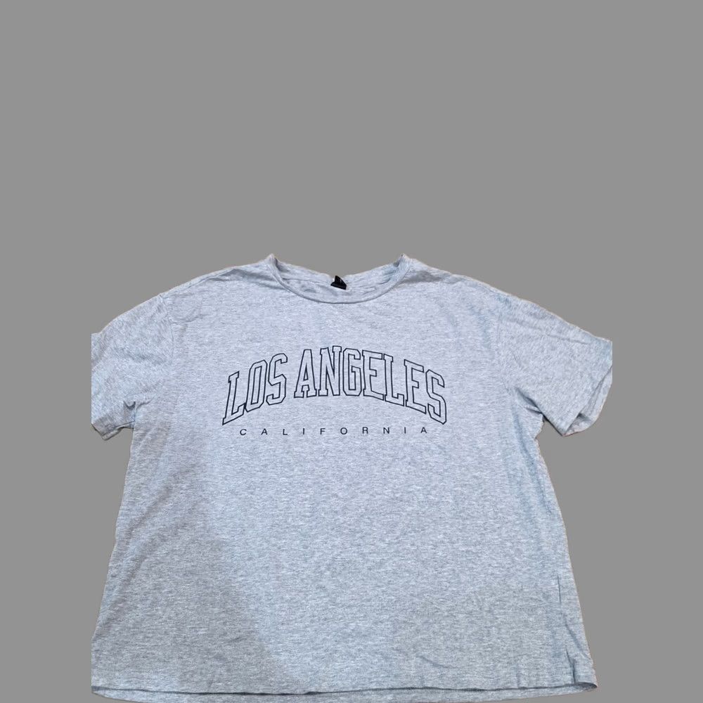Shein SheIn Gray T-Shirt Los Angeles Shirt Women M Medium Size M / US 6-8 / IT 42-44 - 1 Thumbnail