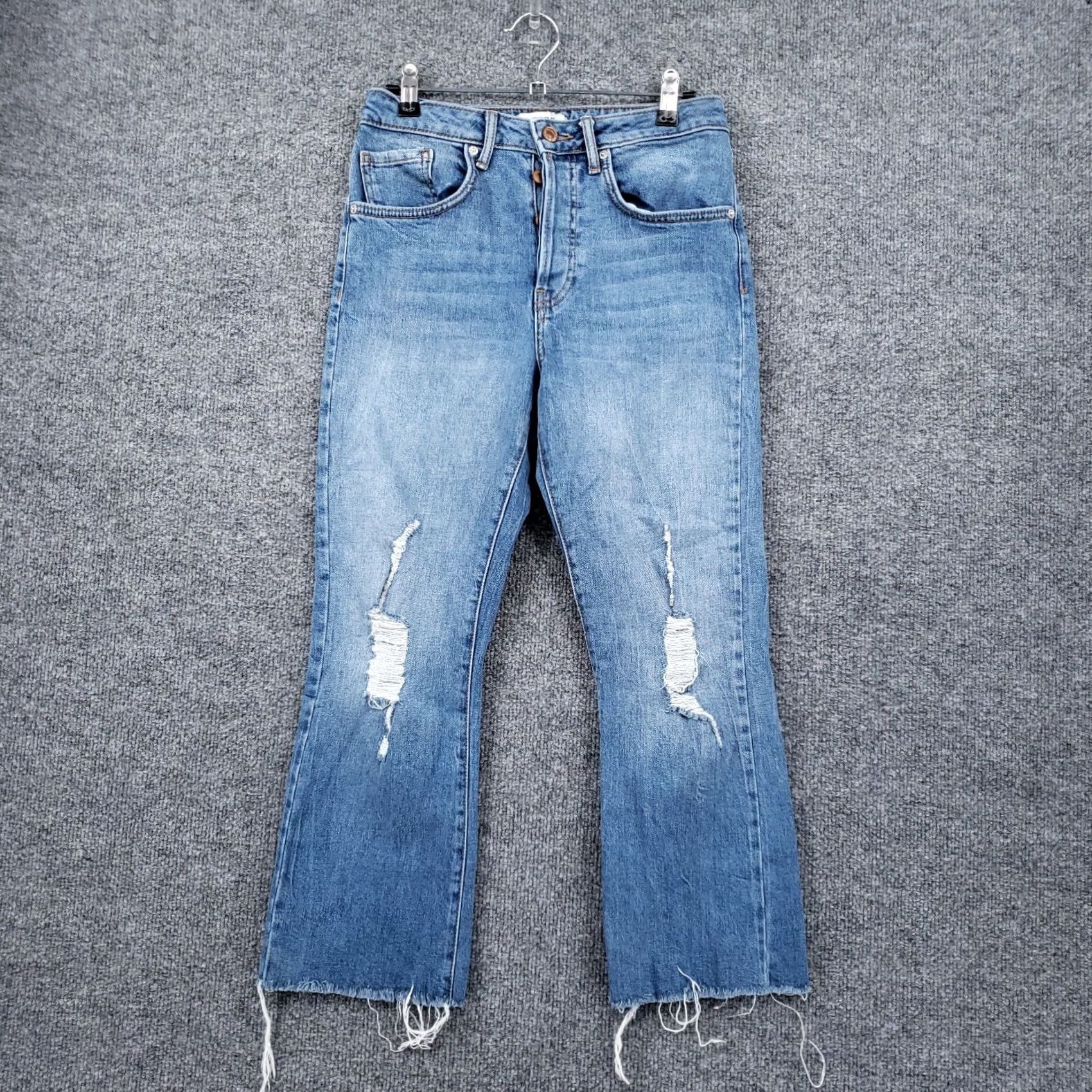 Forever 21 Forever 21 Jeans Womens 26 Blue Denim Mid-Rise Cropped Distressed Rinse Wash Size 26" / US 2 / IT 38 - 2 Thumbnail