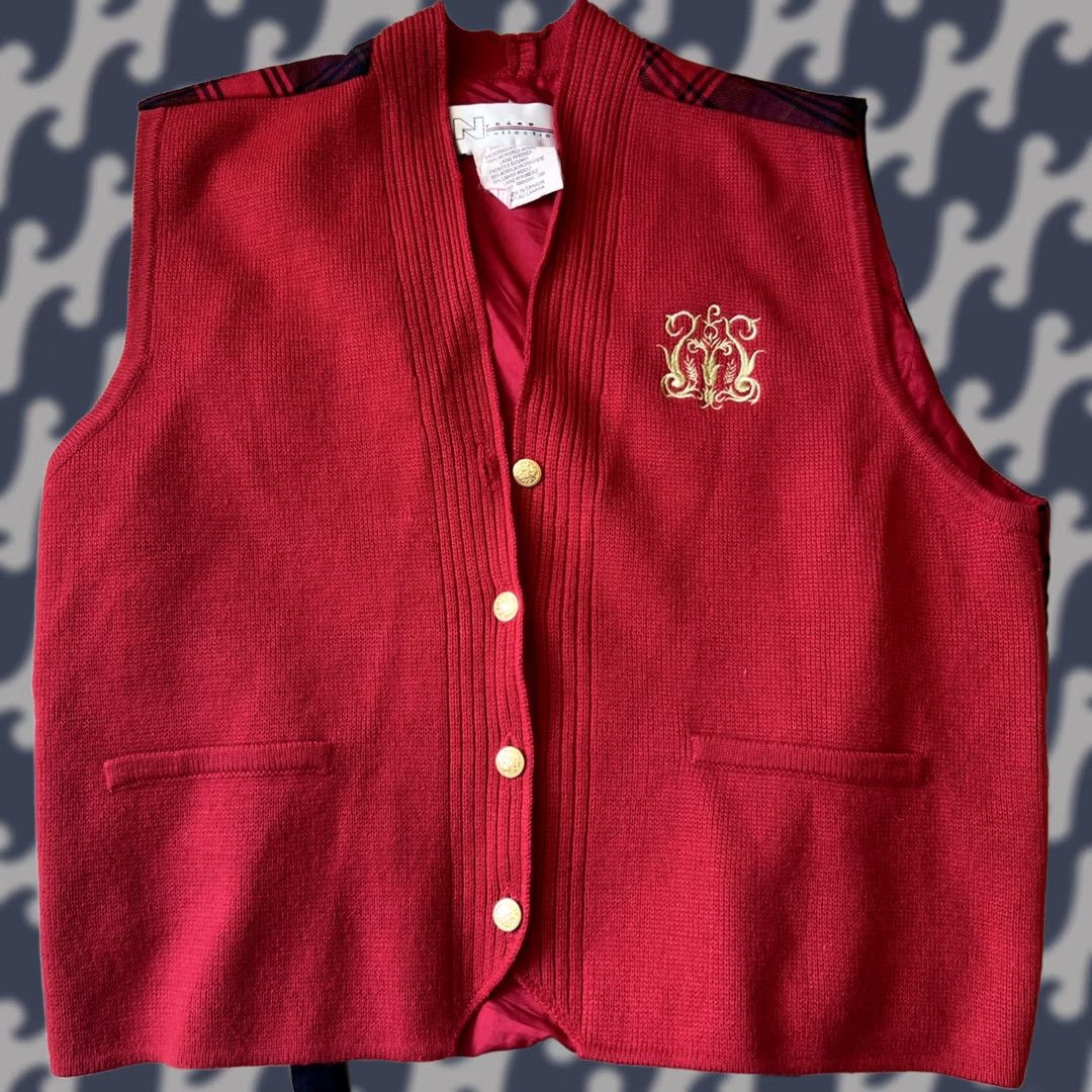Vintage VINTAGE Nygard Collection Vest Plaid Pattern Women’s Medium Red Wool Lambs Wool Vest M Women Size M / US 6-8 / IT 42-44 - 1 Thumbnail