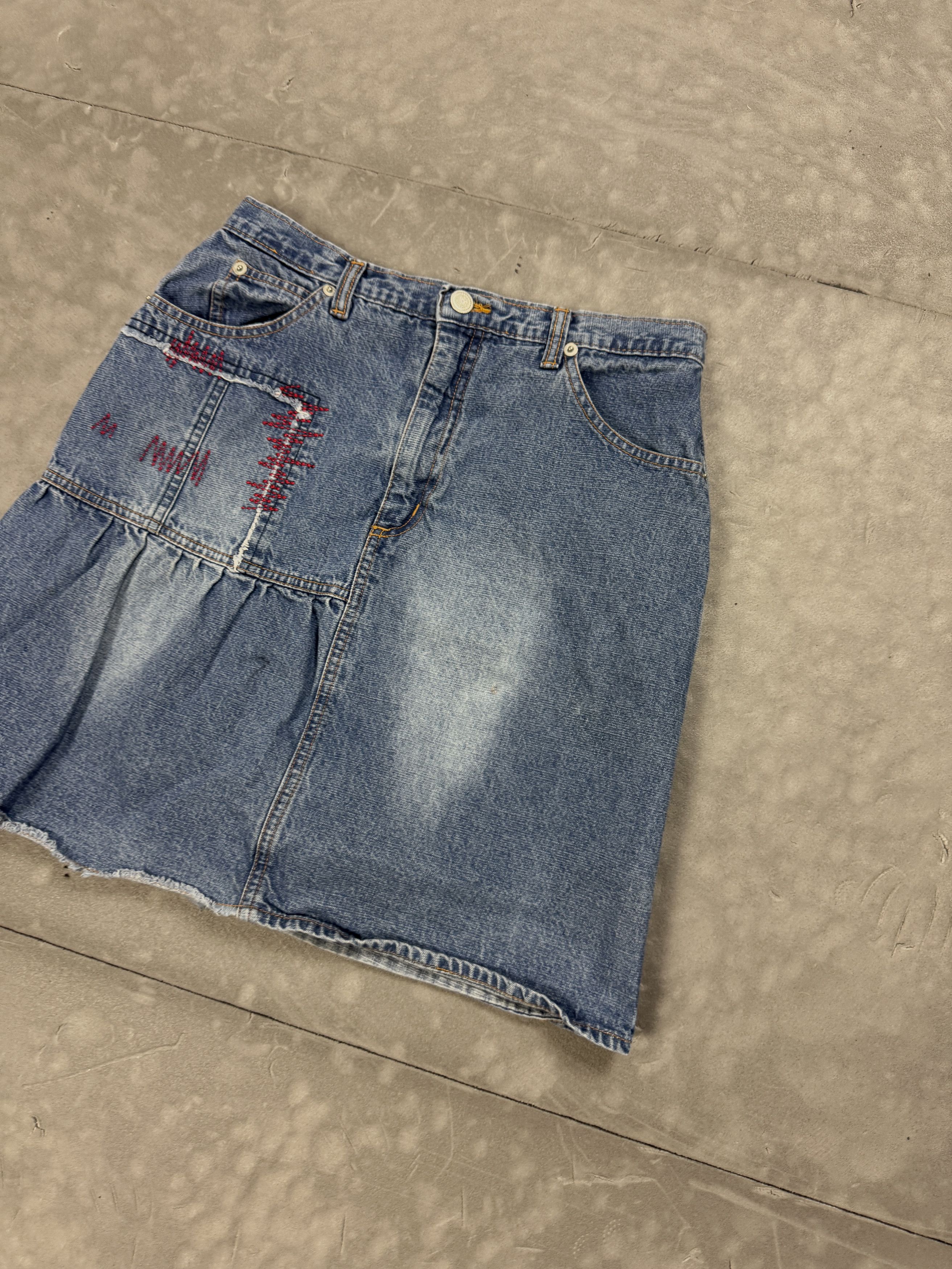 Vintage Vintage distressed washed faded mini skirt y2k retro Size 26" / US 2 / IT 38 - 3 Thumbnail
