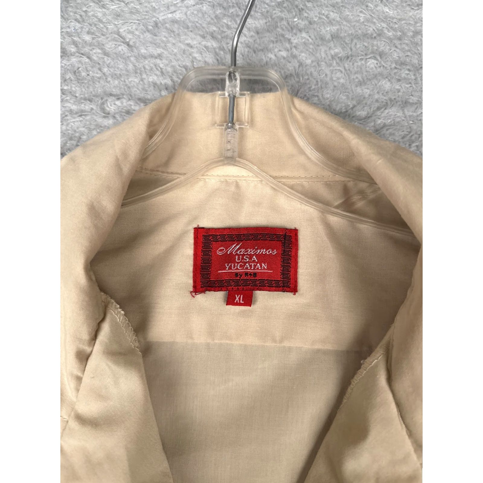 Vintage Maximos Shirt Adult XL Beige Polyester Blend 4 Pocket Vintage Embroidered Pockets Button-Up Collared Short Sleeve Mens Regular Size US XL / EU 56 / 4 - 6 Thumbnail