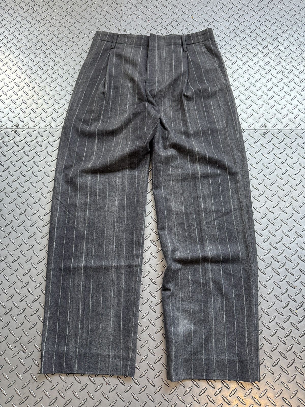 Versace Versace Grey Chalk Stripe Pleated Wool Pants Size US 32 / EU 48 - 1 Thumbnail