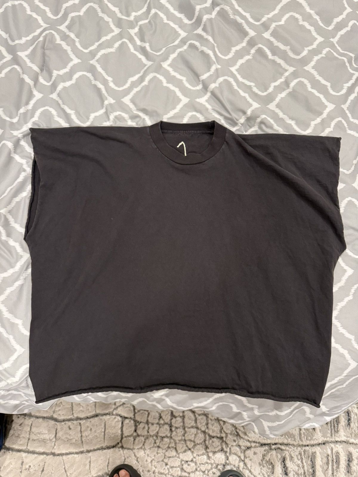 Yeezy Yeezy Vultures Box Tee Size US L / EU 52-54 / 3 - 1 Thumbnail