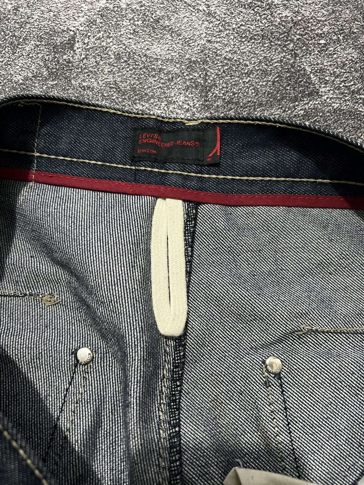 Levi's Levi’s Engineered Twisted Jeans Size US 31 - 10 Thumbnail