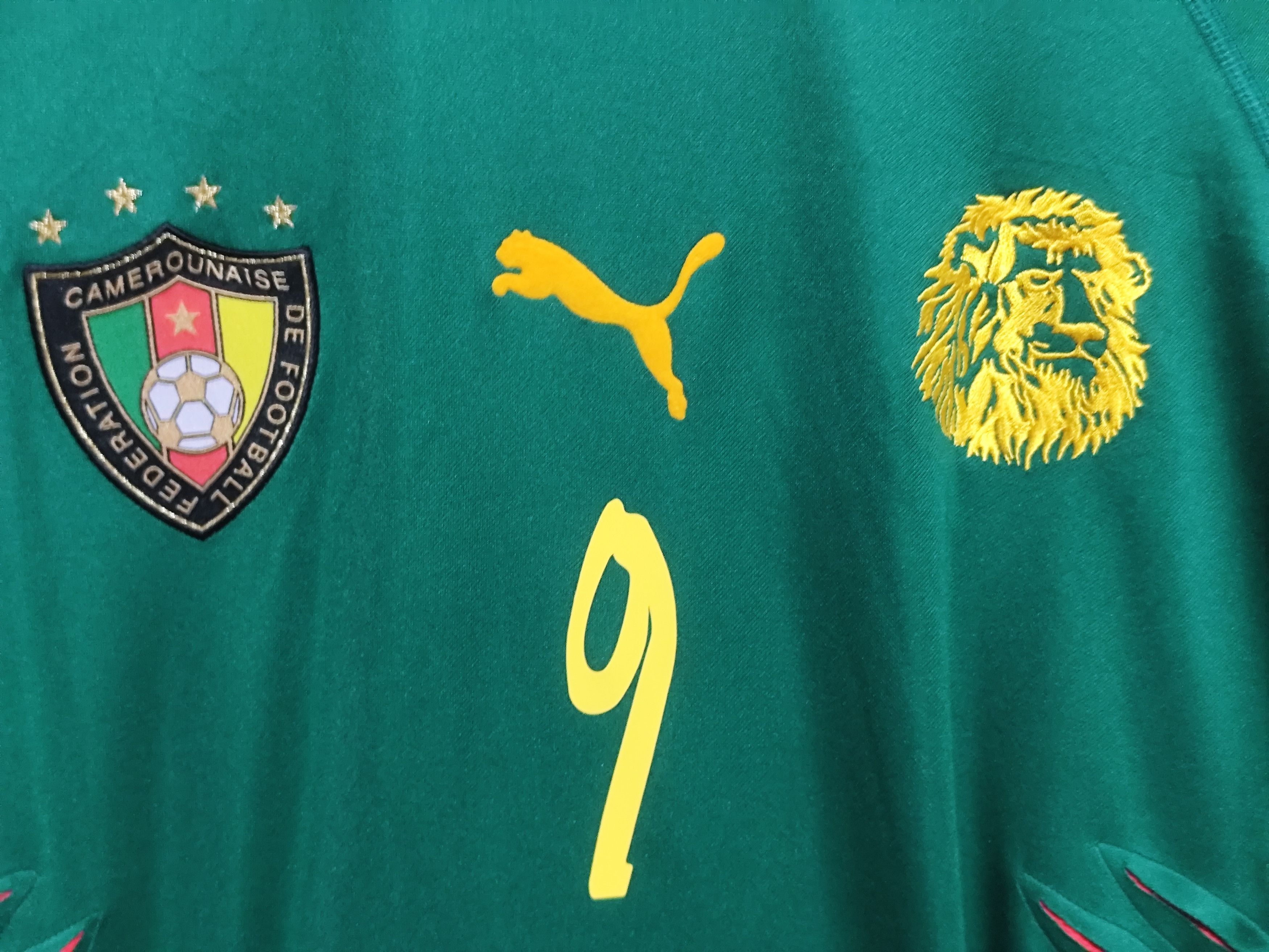 Puma × Vintage Puma x 2004/06 Samuel Eto'o #9 Cameroon Home Jersey Size US M / EU 48-50 / 2 - 8 Thumbnail