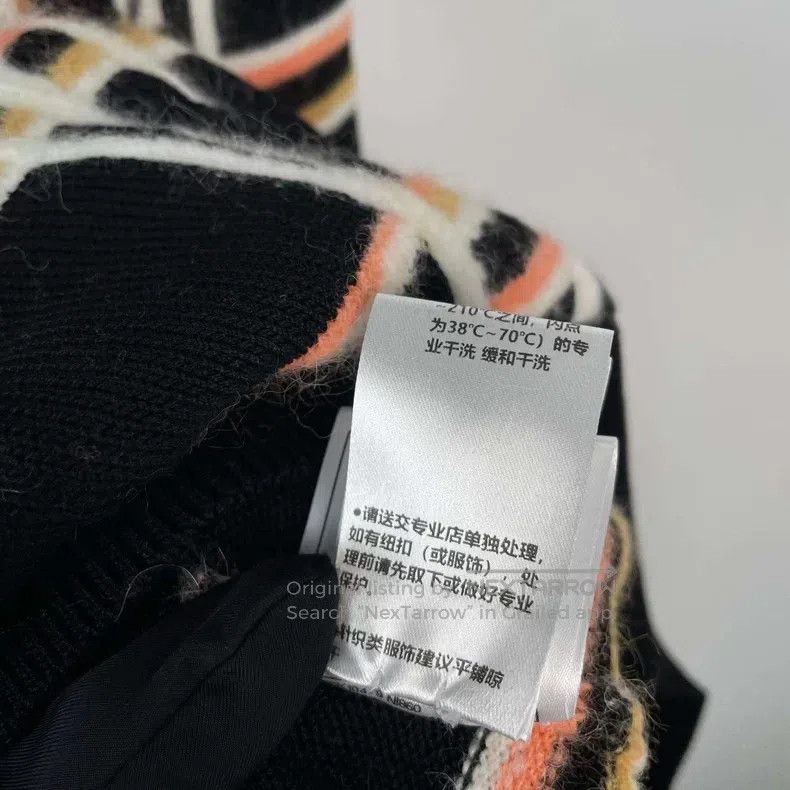 Chanel Chanel 22A Autumn and Winter High-end Handmade Square Waid Size XS / US 0-2 / IT 36-38 - 9 Thumbnail