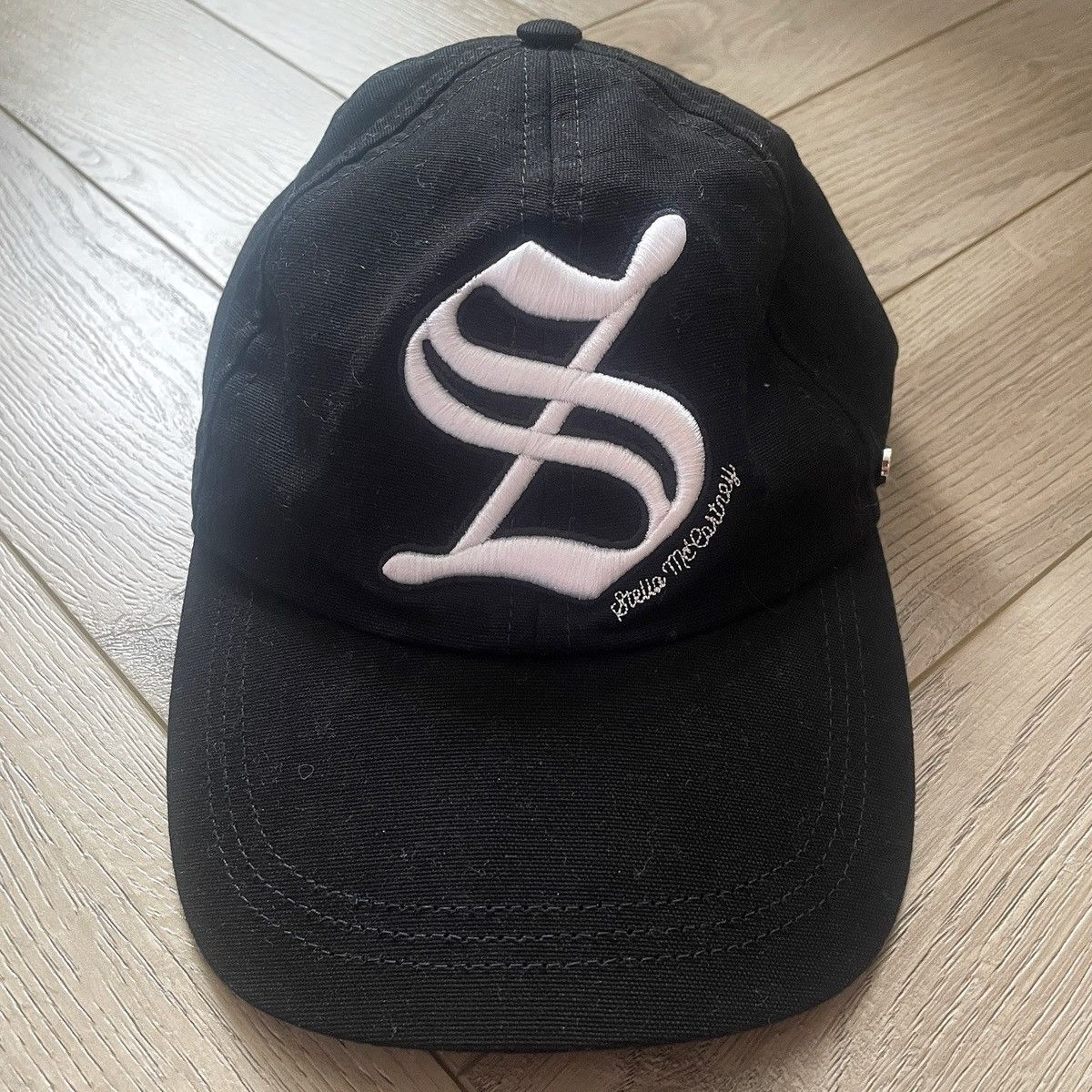 Stella McCartney Embroidered Baseball Cap Black