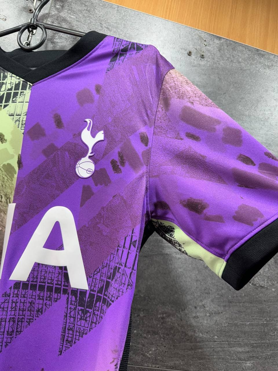 Nike TOTTENHAM HOTSPUR 2021/22 STADIUM THIRD JERSEY Soccer Kit Size US S / EU 44-46 / 1 - 3 Thumbnail