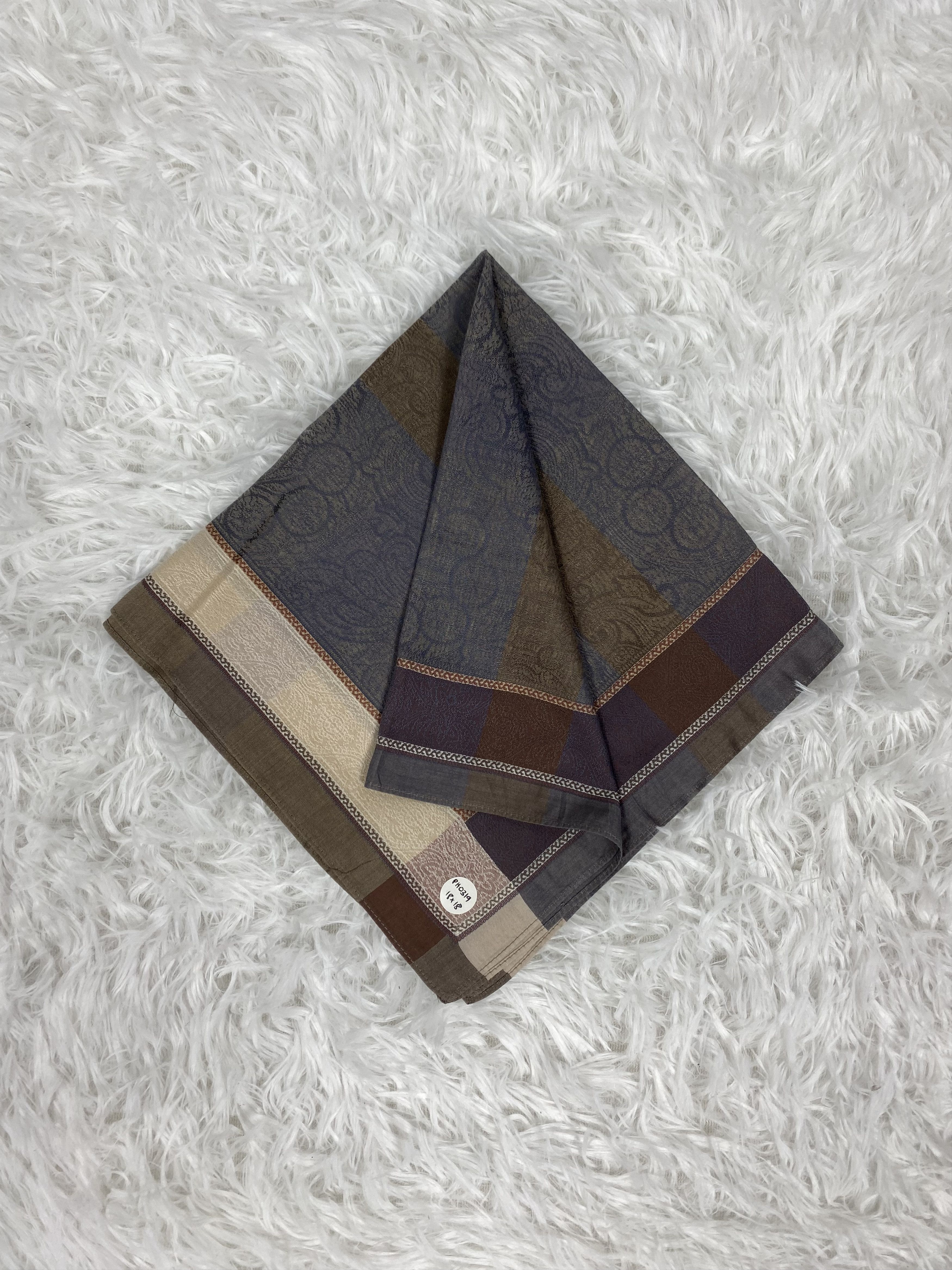Vintage Vintage Yves Saint Laurent Handkerchief Neckerchief PH0319 Size ONE SIZE - 1 Thumbnail