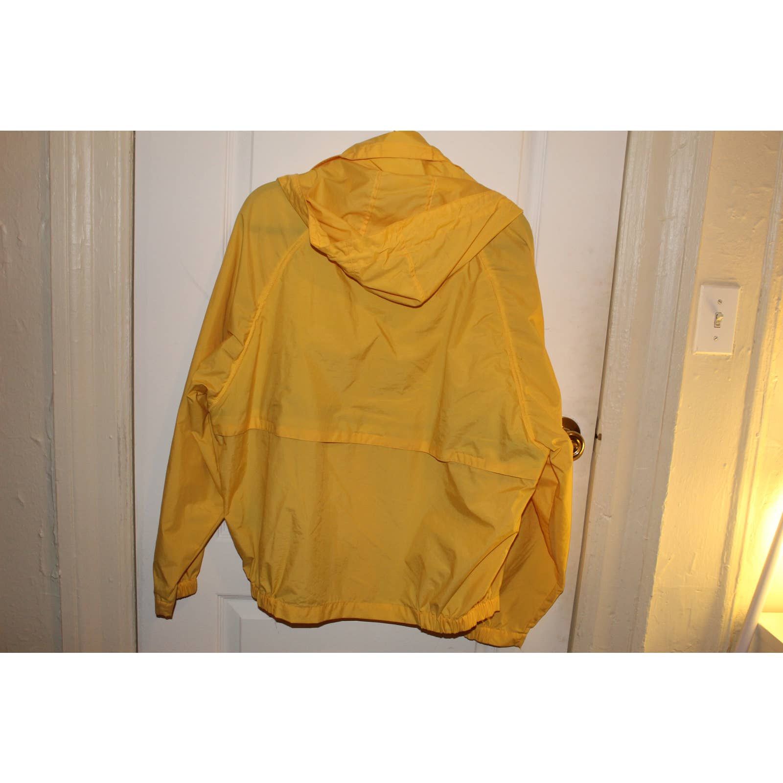 ⛵ VINTAGE NAUTICA WINDBREAKER
