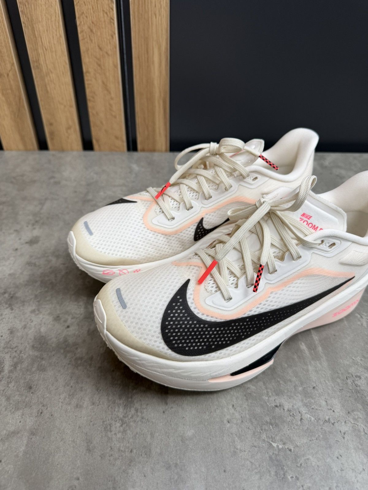 Nike Nike Zoom Fly 6 Pale Ivory Crimson Tint Sneakers Size 39 Size US 8 / IT 38 - 3 Thumbnail