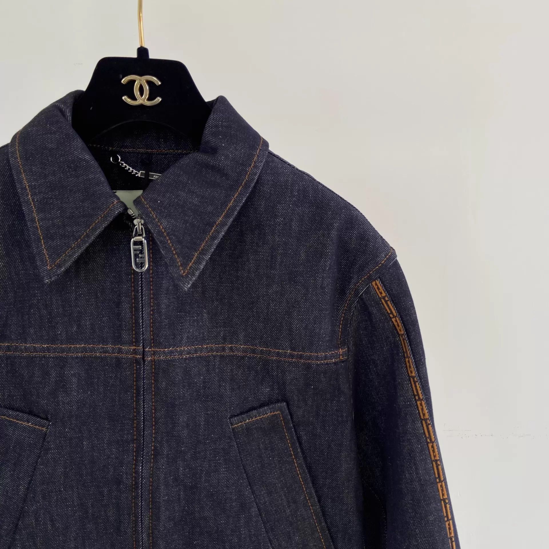 Fendi Fendi navy denim jacket 36 Size XS / US 0-2 / IT 36-38 - 4 Thumbnail