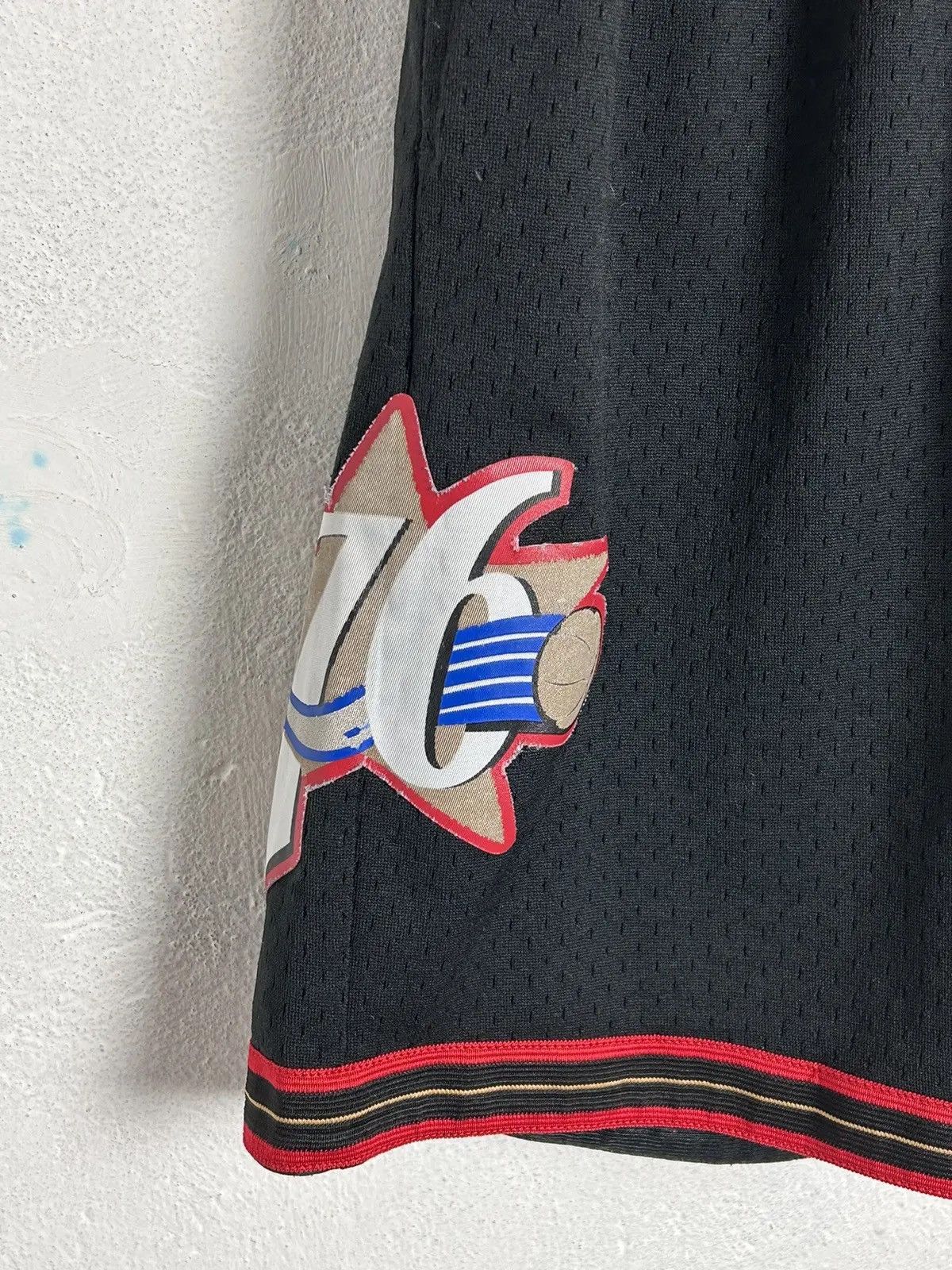 Mitchell & Ness Mitchell & Ness Philadelphia 76ers Swingman 2019 Shorts Size US 28 / EU 44 - 3 Thumbnail