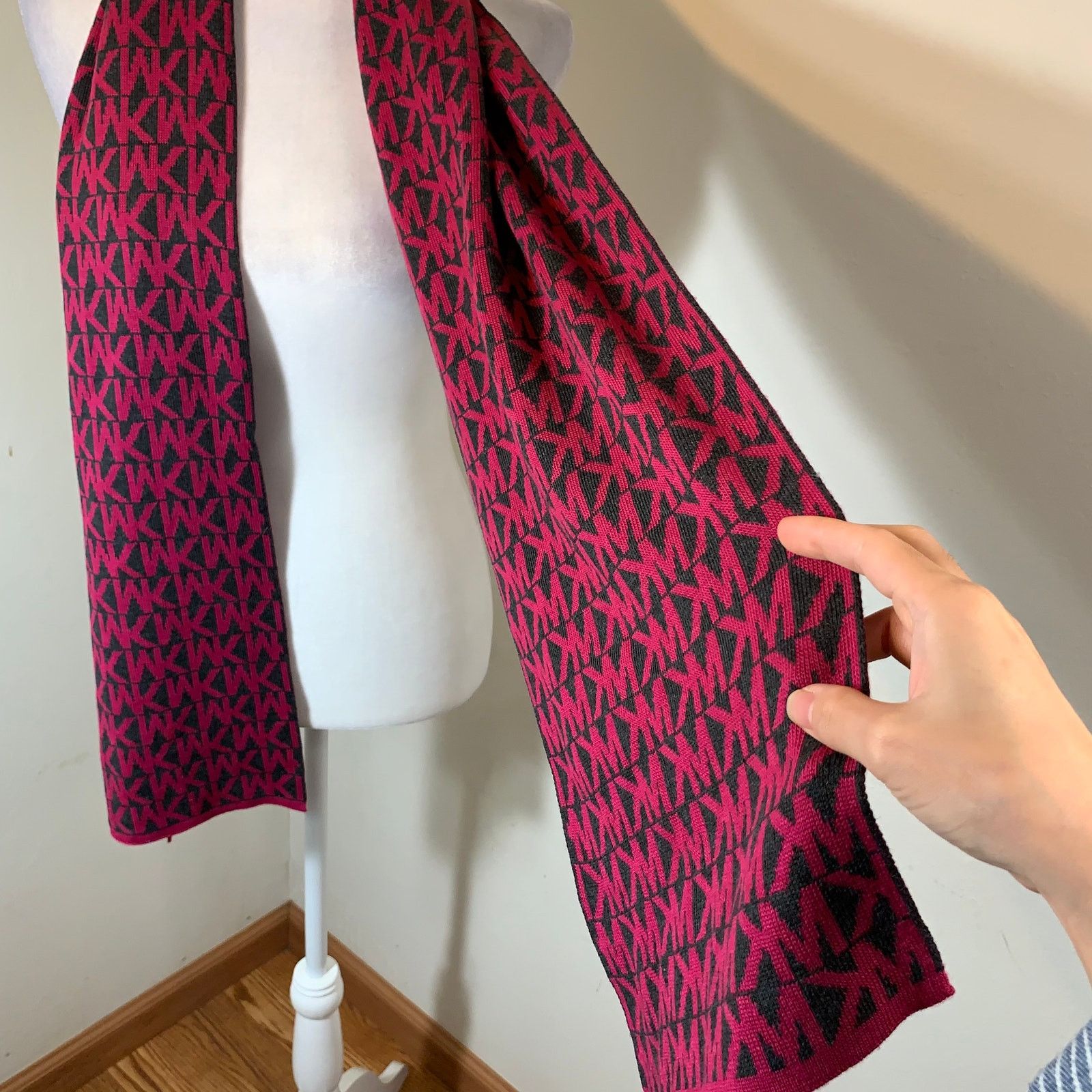 Michael Kors michal kors pink scarf Size ONE SIZE - 8 Thumbnail