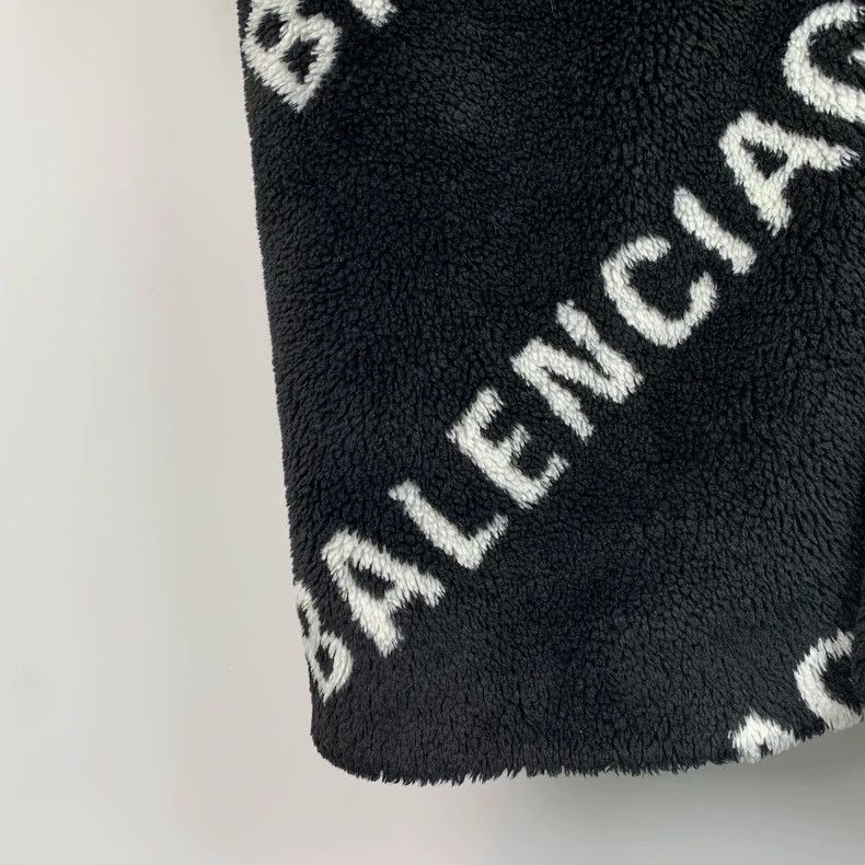 Balenciaga Balenciaga size 44 Black logo bullet screen full-print plu Size L / US 10 / IT 46 - 5 Thumbnail