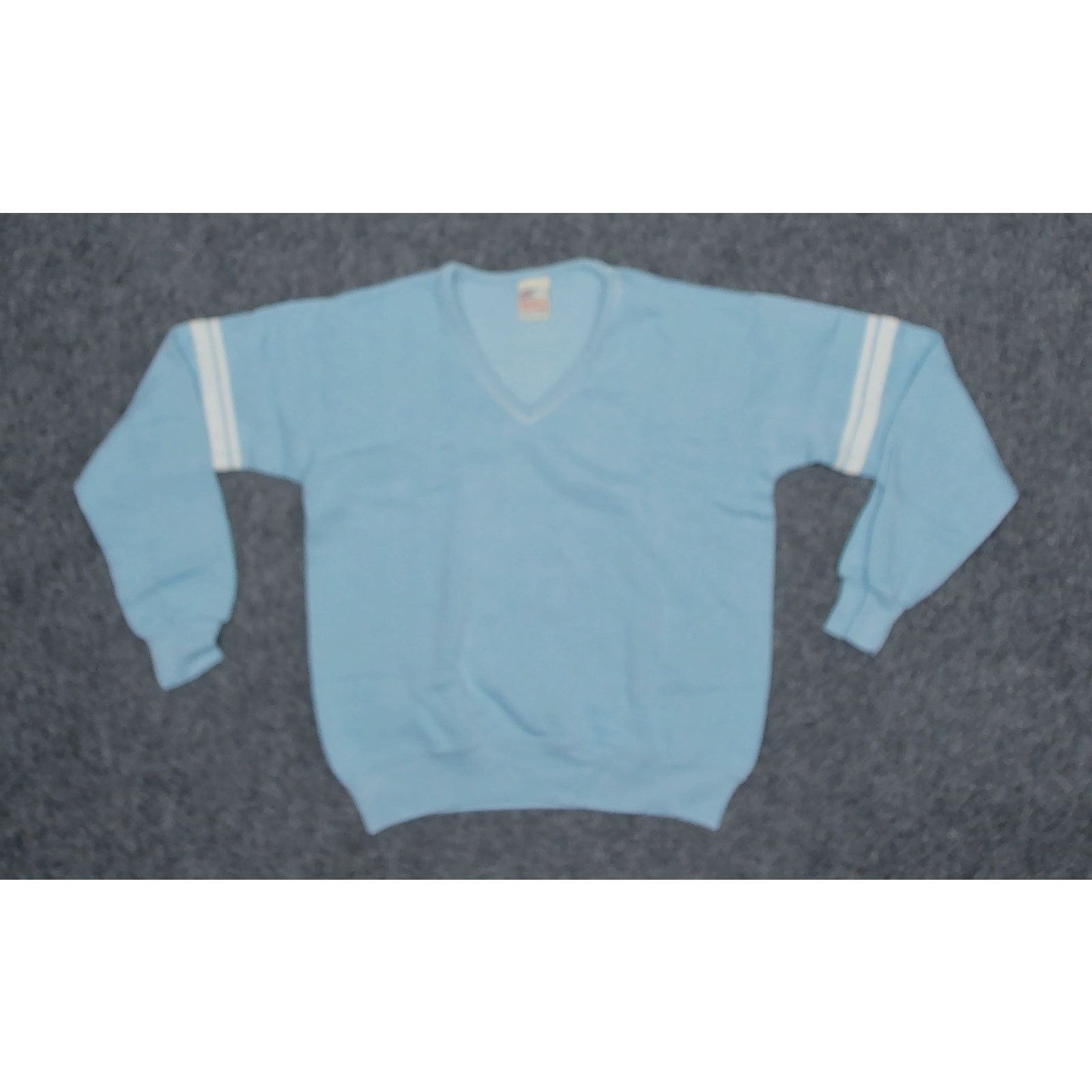 Vintage Bassett-Walker 80s USA Made Striped Sleeve Baby Blue V-Neck Size M / US 6-8 / IT 42-44 - 3 Thumbnail