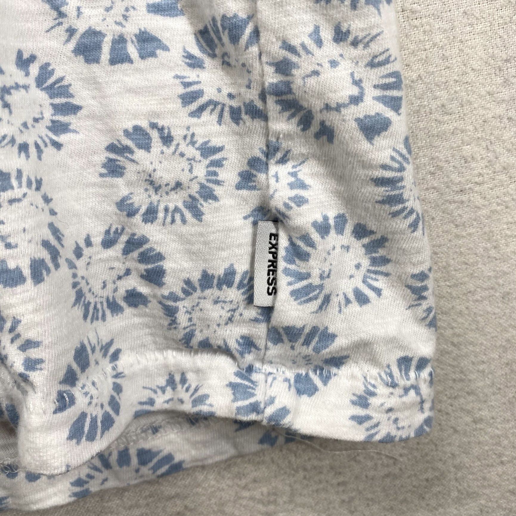 Express VINTAGE Express Men’s T-Shirt Casual Short Sleeve Crew Neck Logo Floral Pattern All Seasons White Large 90s NYC Size US L / EU 52-54 / 3 - 7 Thumbnail