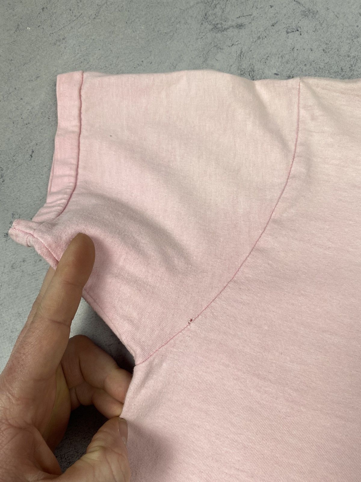 Vintage Vintage 90s Gucci Italy Emroidered Logo Pink Bootleg Tee Size US M / EU 48-50 / 2 - 7 Thumbnail