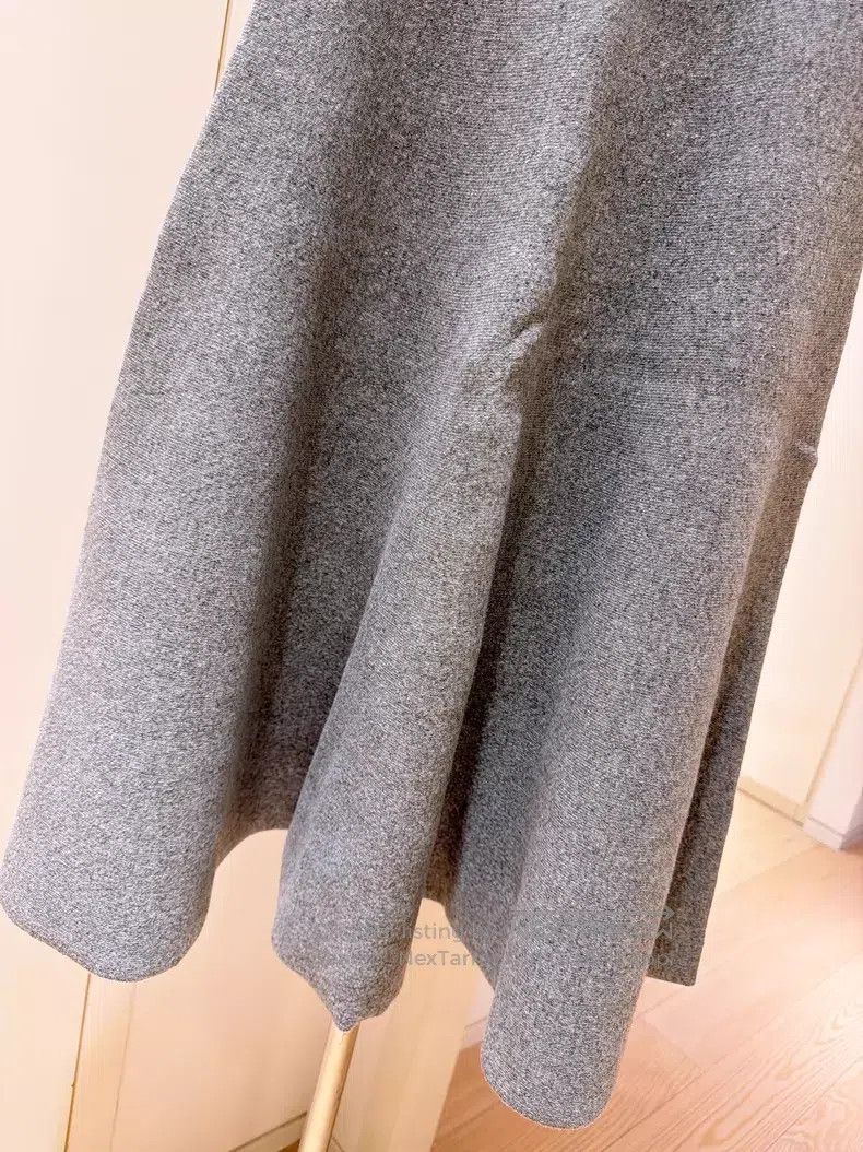 Valentino Valentino Logo embroidery Grey umbrella knit skirt Size S / US 4 / IT 40 - 4 Thumbnail