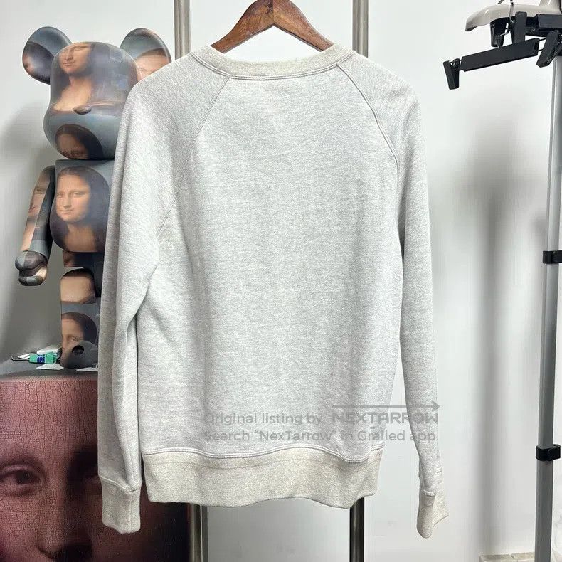 Louis Vuitton Louis Vuitton Embroidered inverted logo sweatshirt Size US S / EU 44-46 / 1 - 2 Thumbnail