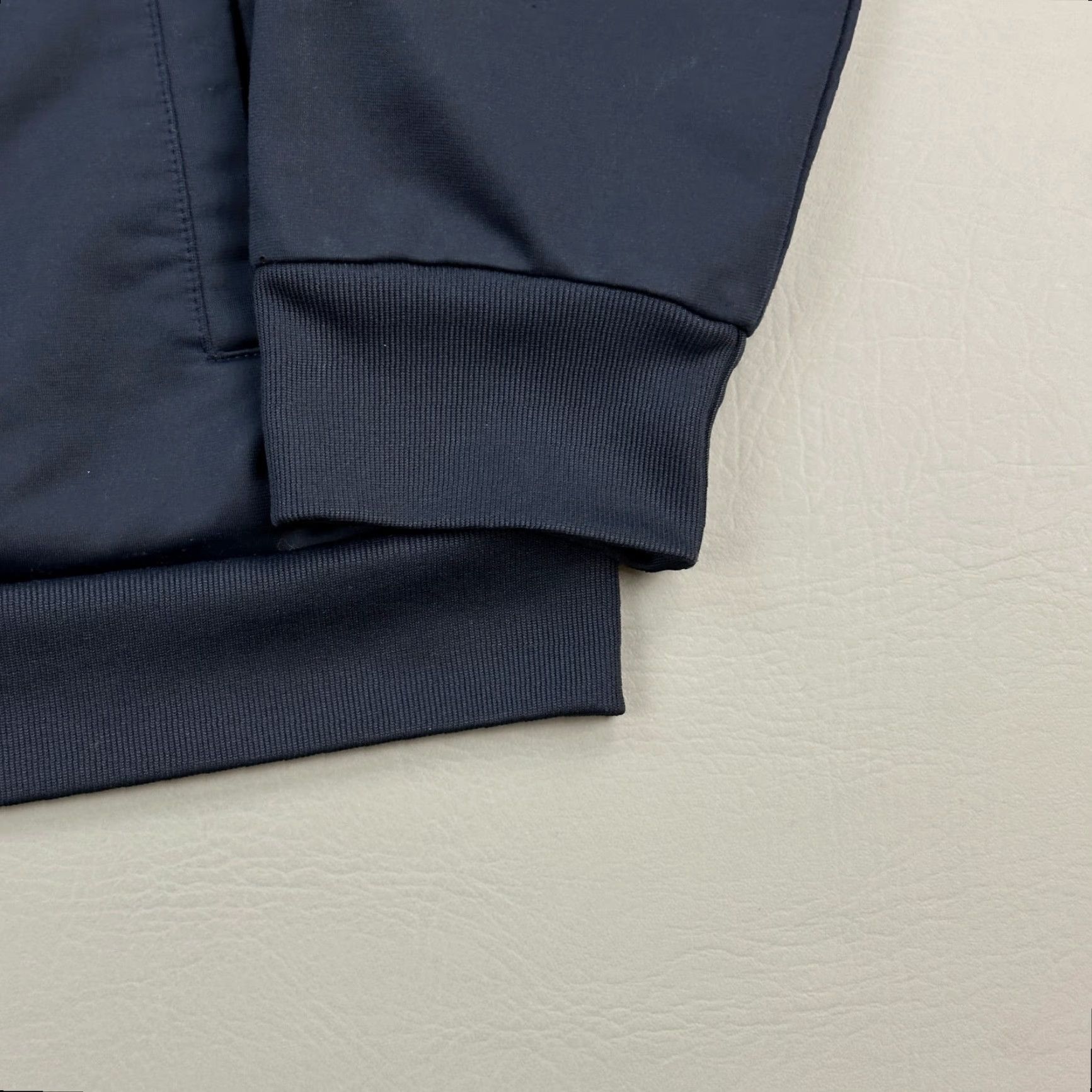 Gap VINTAGE Gap Track Jacket Mens Large Navy Full Zip Active Athleisure Retro Y2K Size US L / EU 52-54 / 3 - 2 Thumbnail