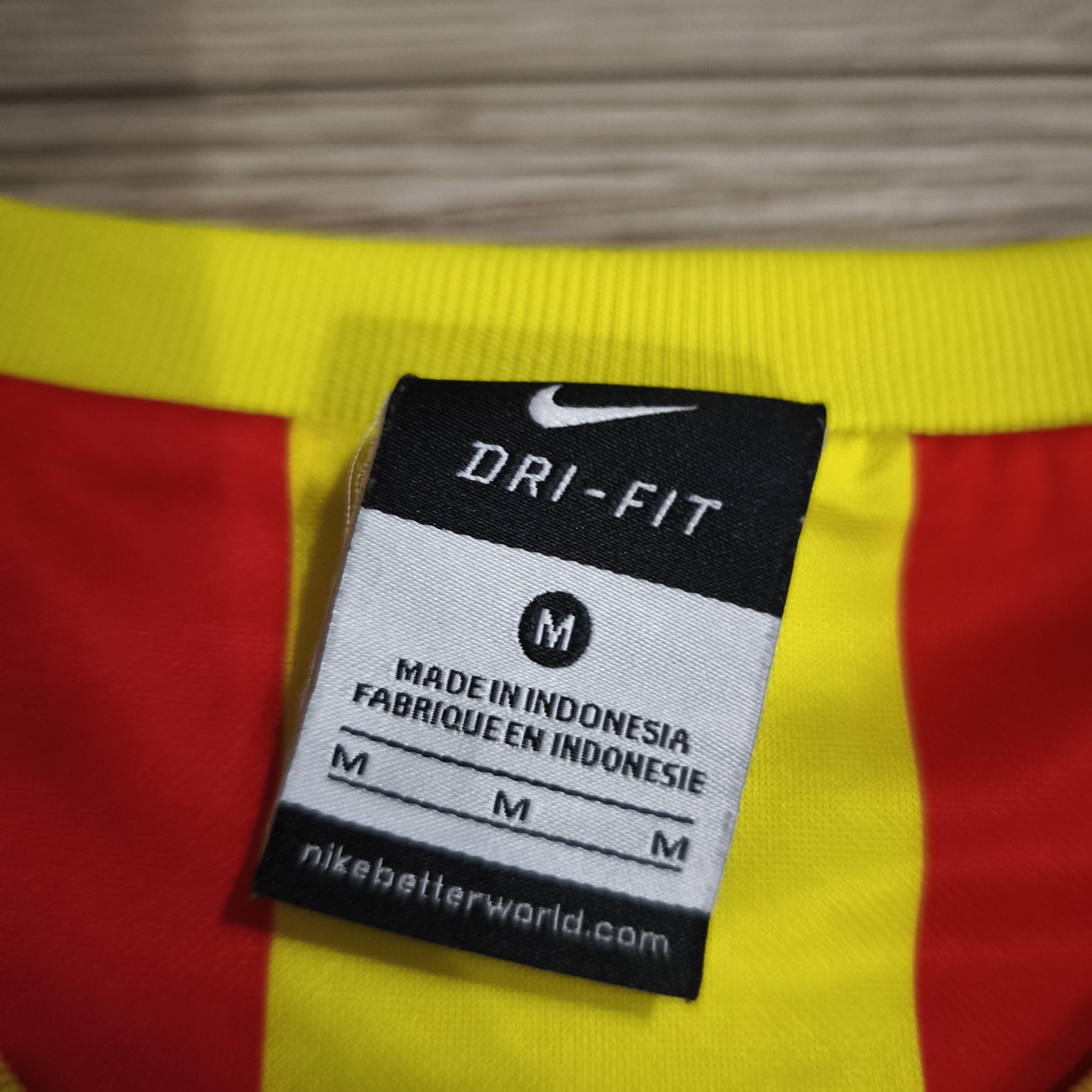 Nike Barcelona Size US M / EU 48-50 / 2 - 4 Thumbnail