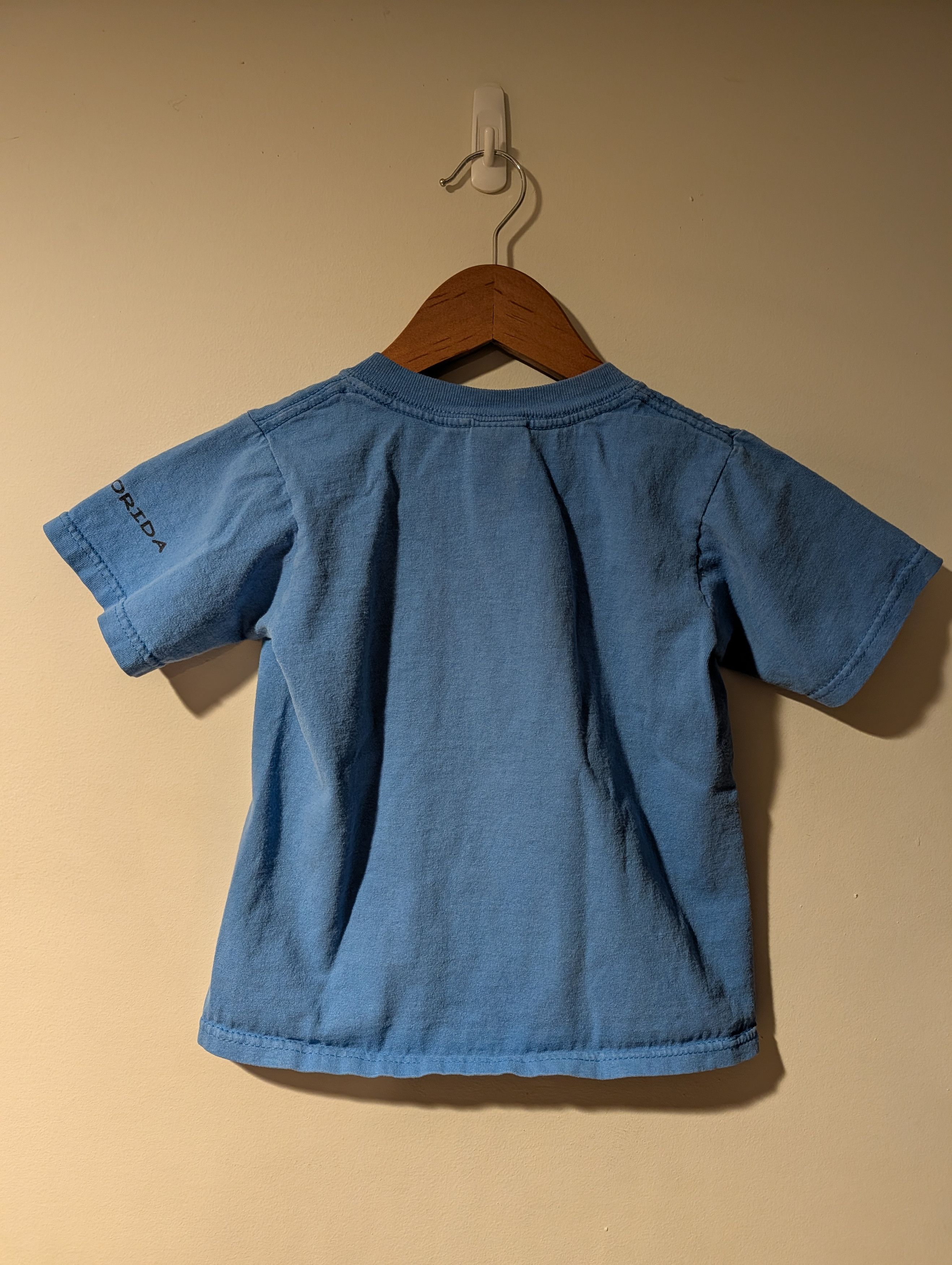 Arts & Science Vintage 2000 Sea Lion Animal Just Having Fun BOYS T-Shirt Size US S / EU 44-46 / 1 - 8 Thumbnail