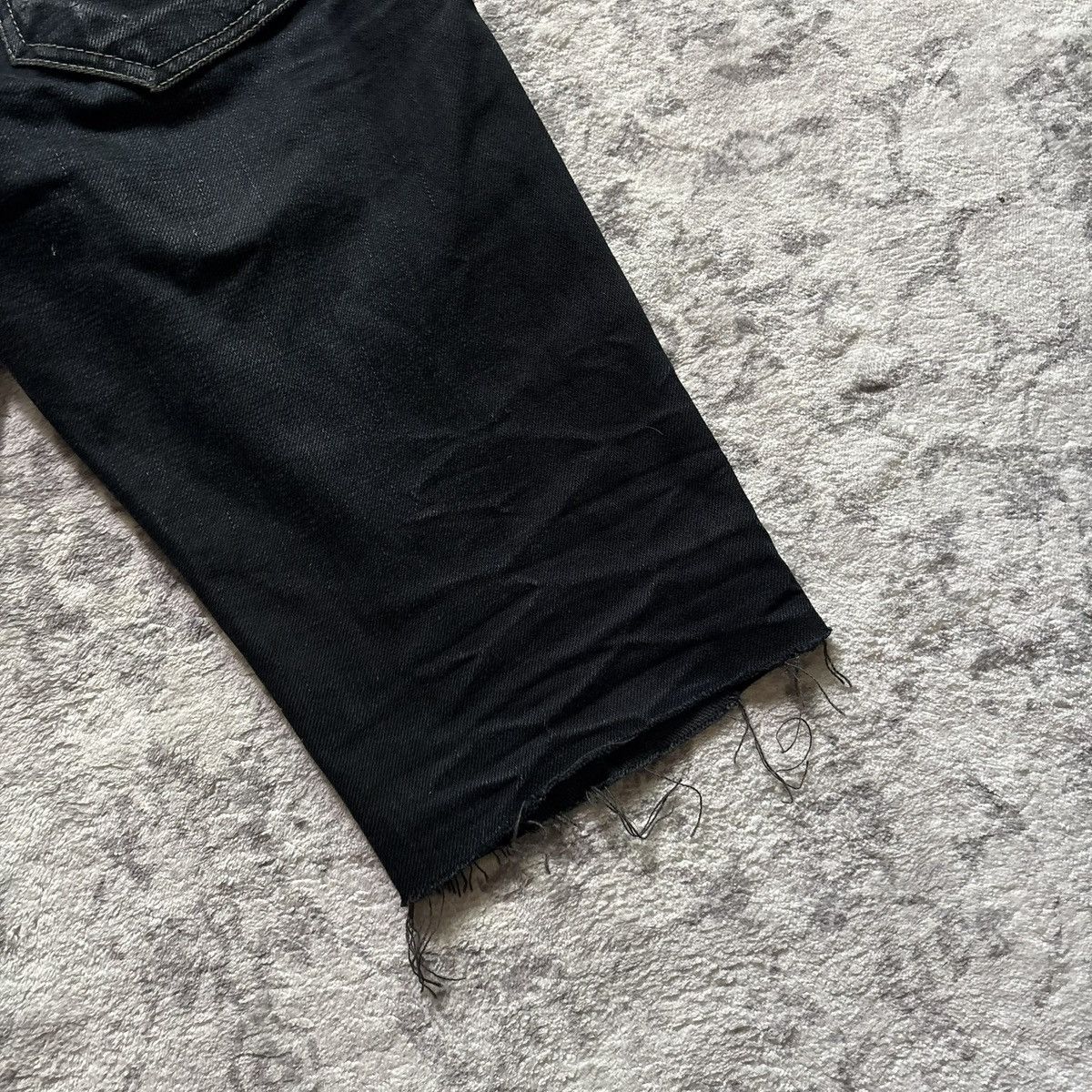 Rick Owens Drkshdw Rick Owens DRKSHDW Waxed Cropped Jean Shorts | Size 28 Size US 28 / EU 44 - 8 Thumbnail