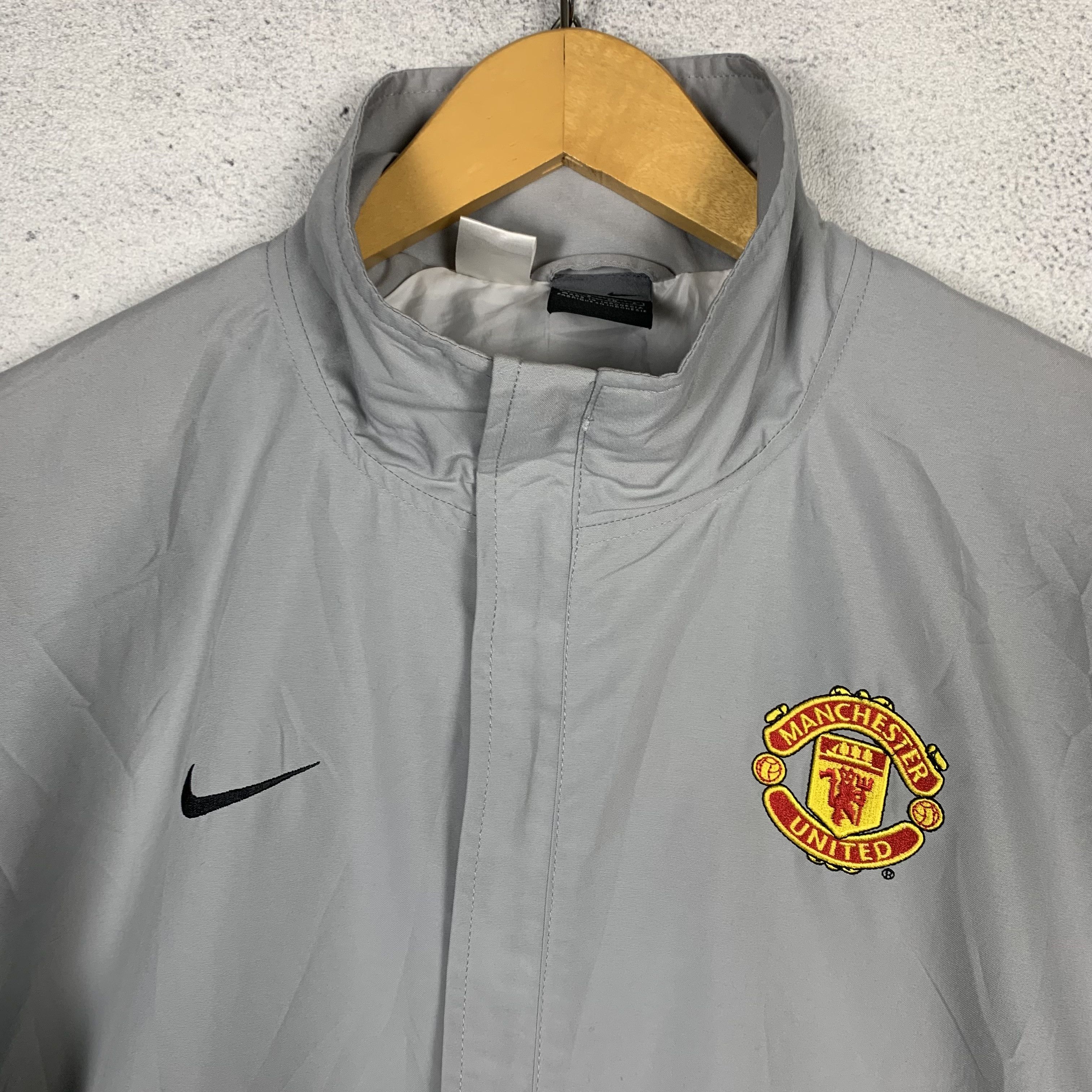 Nike Vintage Nike Manchester United Jacket Size US M / EU 48-50 / 2 - 2 Thumbnail