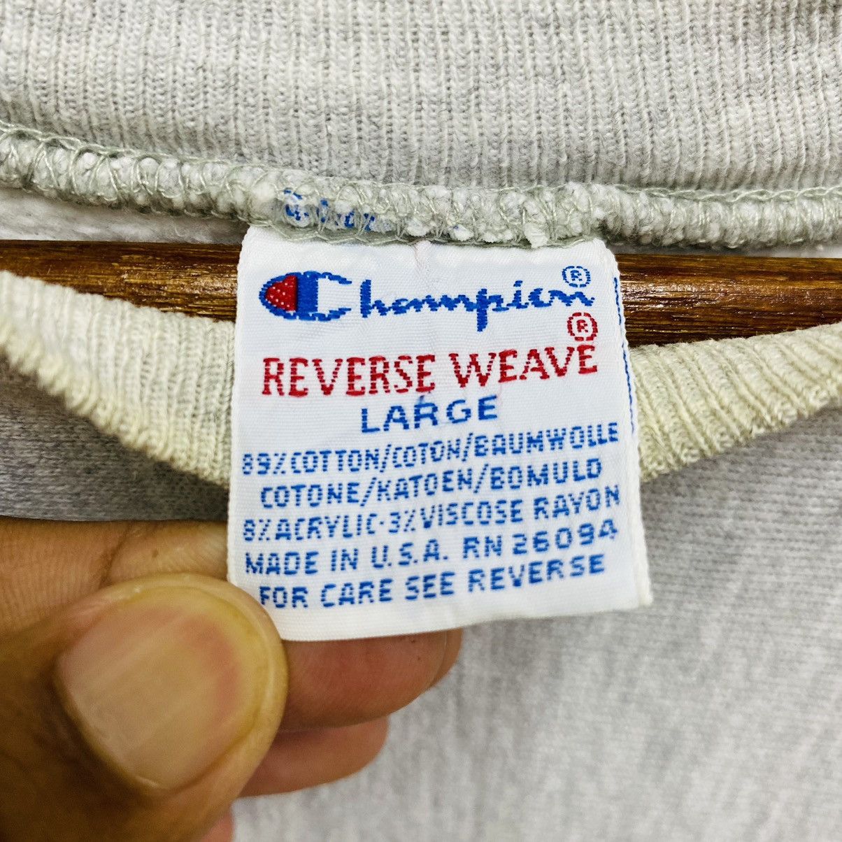 Champion Vintage Champion Reverse Weave Sweatshirt Made in USA Size L Size US L / EU 52-54 / 3 - 9 Thumbnail