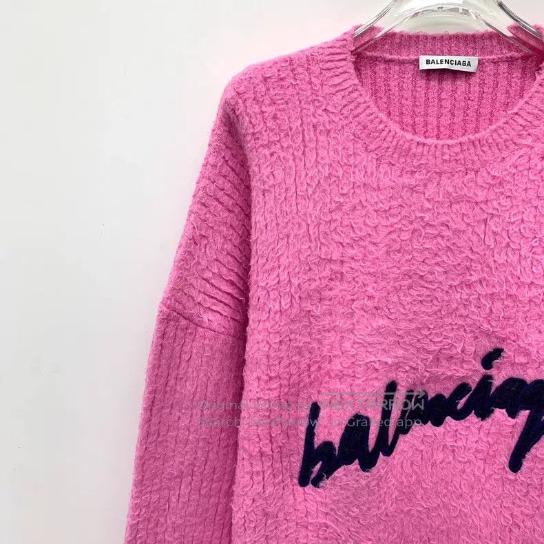 Balenciaga Balenciaga Pink logo lettering embroidered cotton crew-nec Size US M / EU 48-50 / 2 - 3 Thumbnail