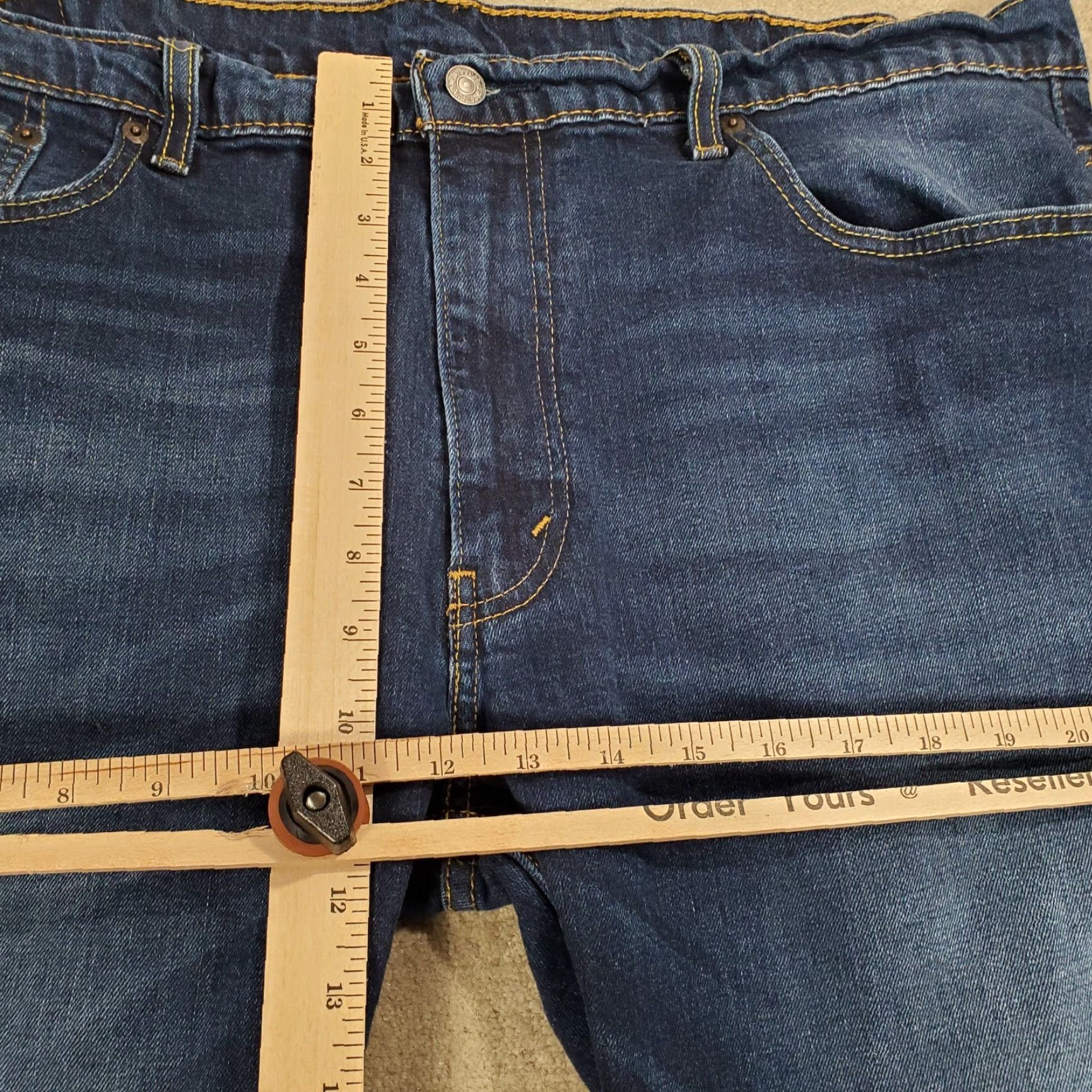 Levi's **Levi's 569 Men's Relaxed Fit 38x28 Blue Straight Jeans Dark Wash** User: Levi's 569 Men's Relaxed Fit 38x28 Blue Straight Jeans Dark Wash Size US 38 / EU 54 - 4 Thumbnail