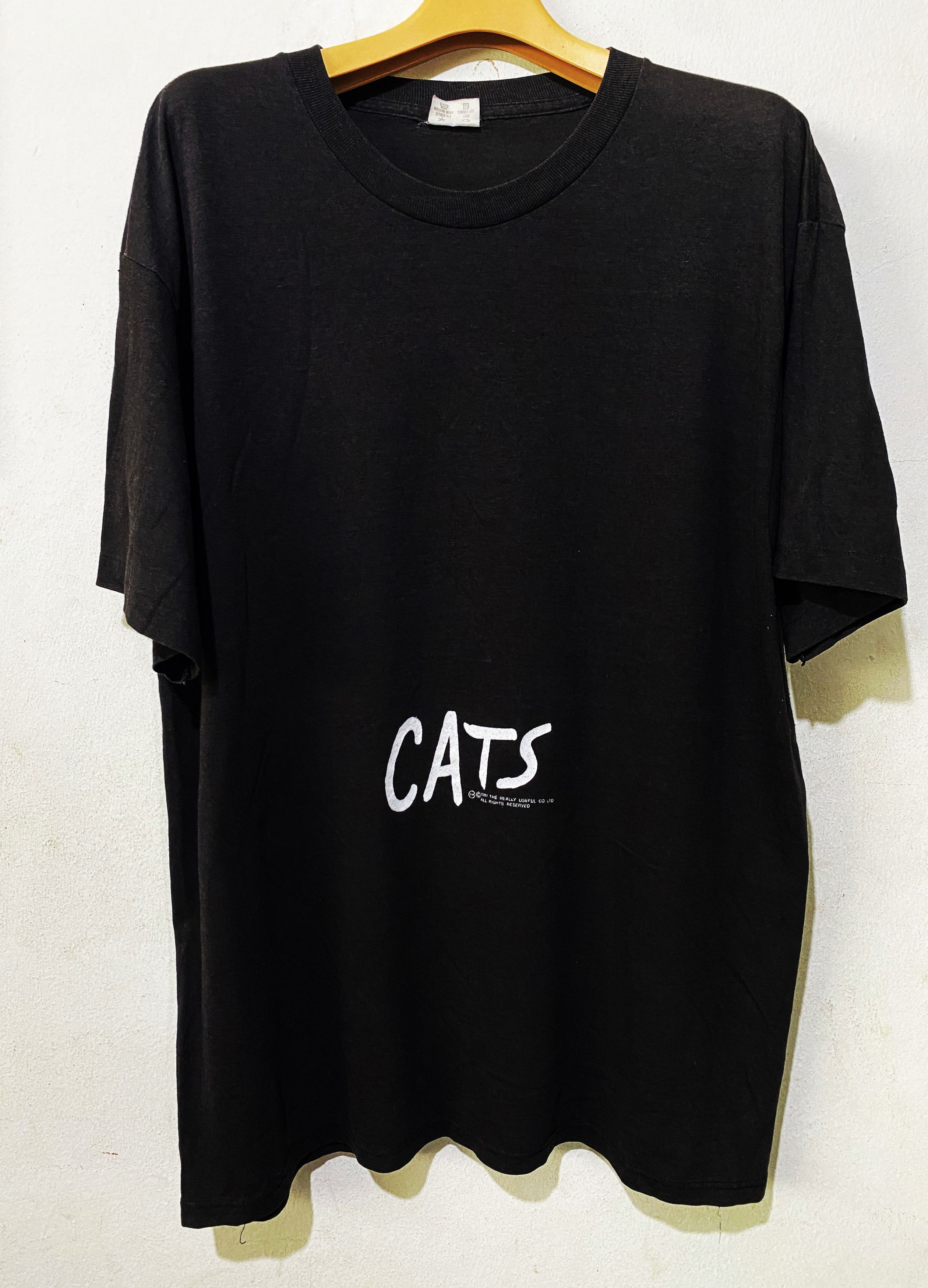Vintage Vintage 80s Cats Andrew Lloyd Webber Shirt Size US L / EU 52-54 / 3 - 3 Thumbnail