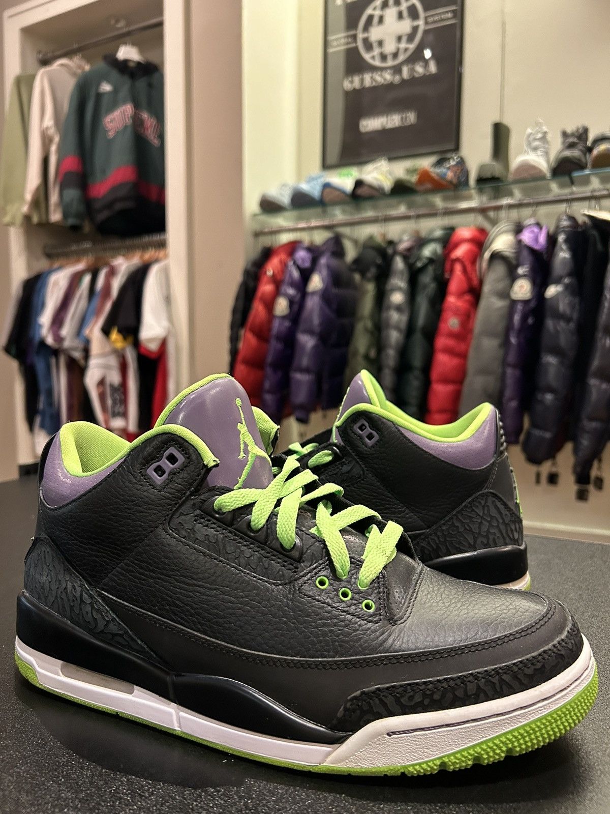 Jordan Brand Jordan 3 Retro Joker Size US 10.5 / EU 43-44 - 2 Thumbnail