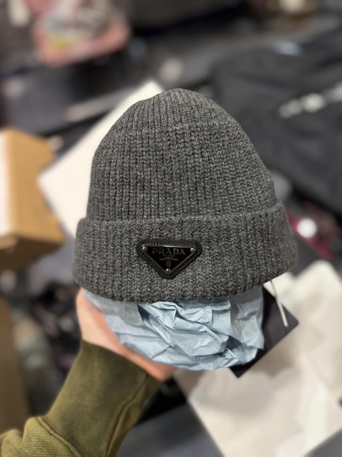 Prada PRADA Beanie Gray (M) Cashmere Knit Beanie Triangle NEW $650 Size ONE SIZE - 1 Thumbnail