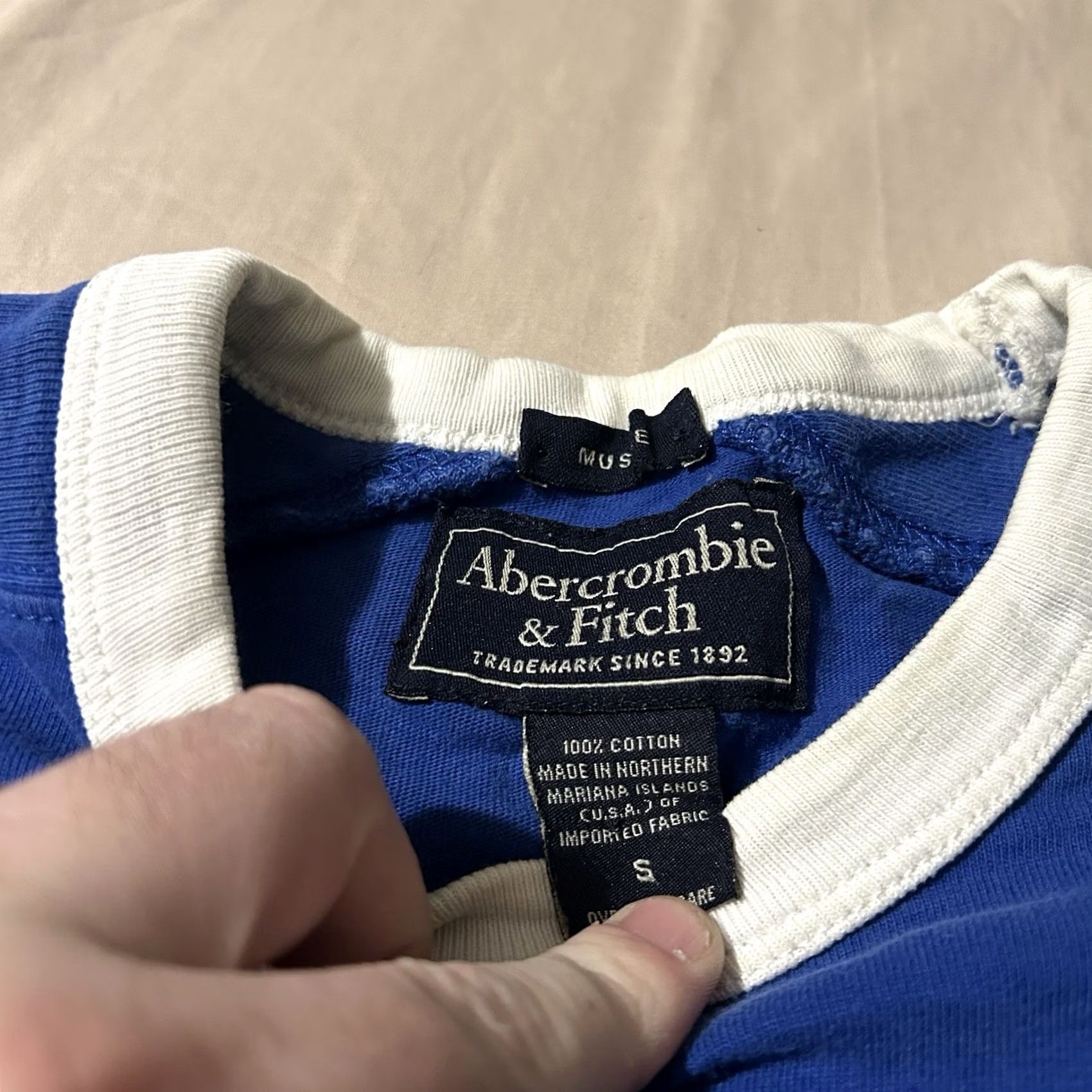 Abercrombie & Fitch VINTAGE Abercrombie & Fitch Moose Long Sleeve Ringer Shirt Size S Blue Mens Small Size US S / EU 44-46 / 1 - 5 Thumbnail