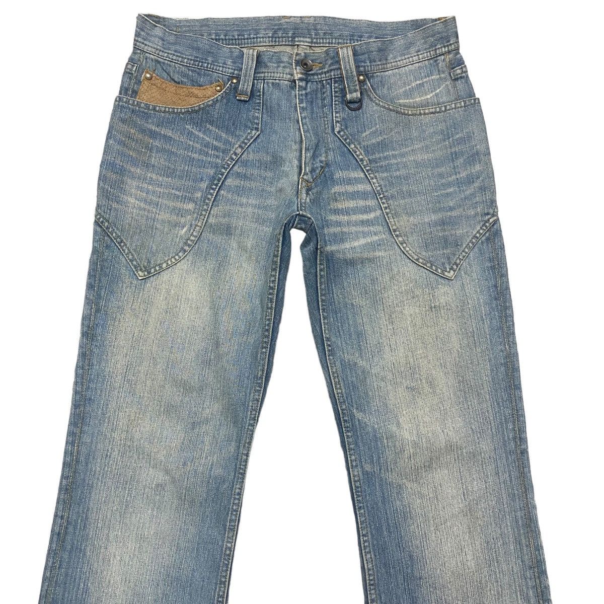 Japanese Brand NCFM Denim Flare Leather Pocket Faded Jeans Size US 30 / EU 46 - 3 Thumbnail