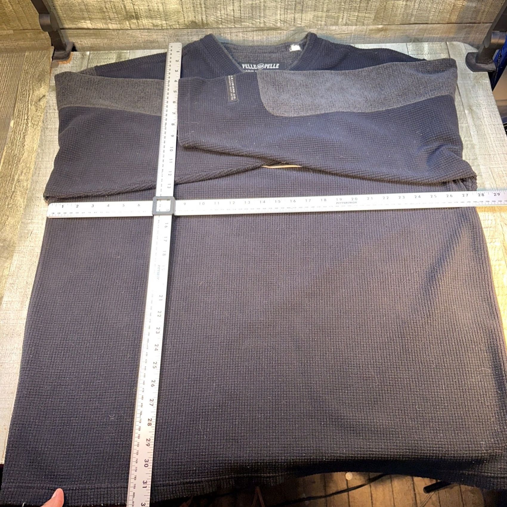 Pelle Pelle VINTAGE Pelle Pelle Jeans Co Arctic Exploration V-Neck Sweater Black XXL Size US XXL / EU 58 / 5 - 2 Thumbnail