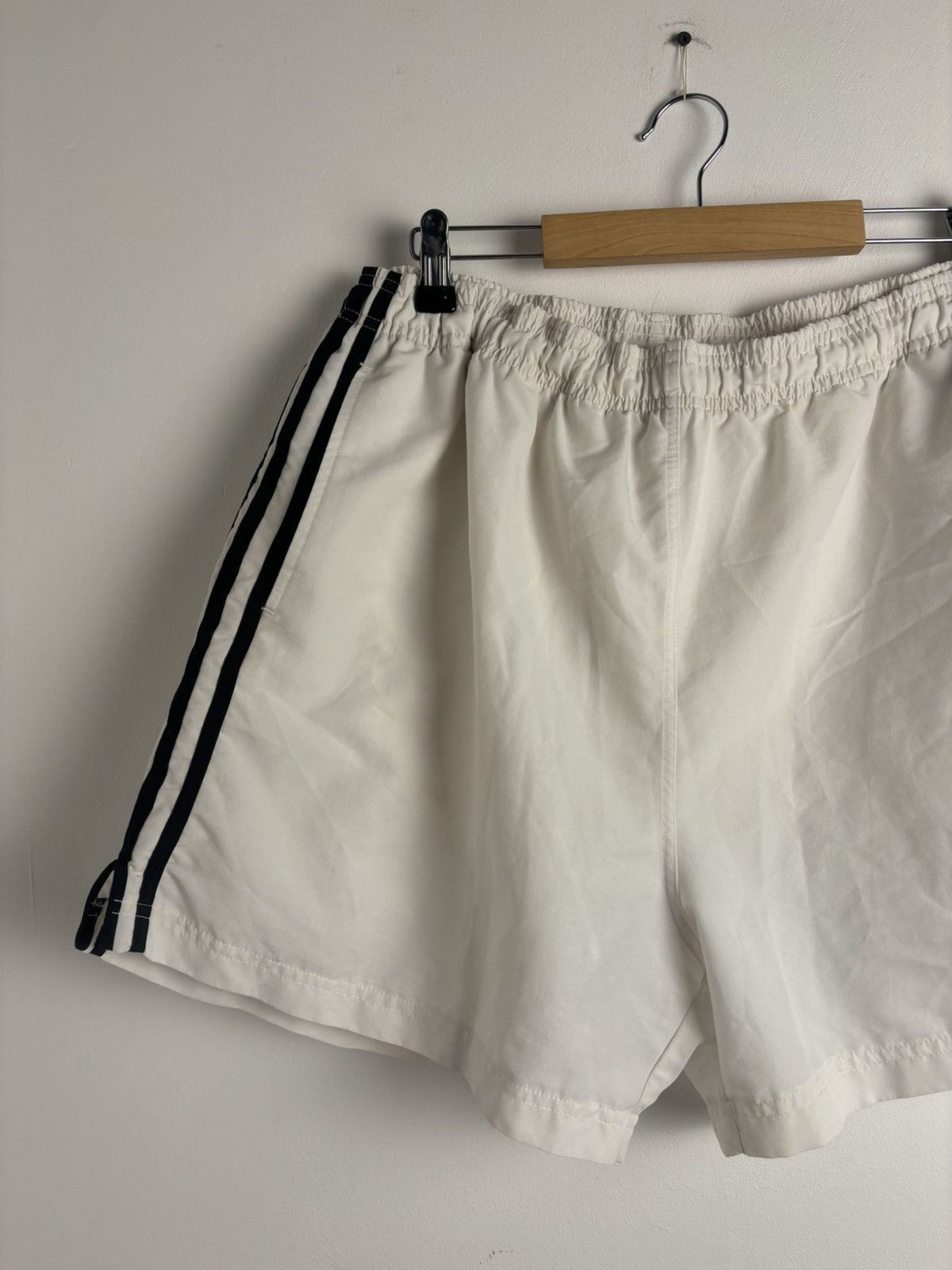 Adidas × Vintage Vintage 90s Adidas Athletic Retro Shorts Size US 34 / EU 50 - 2 Thumbnail