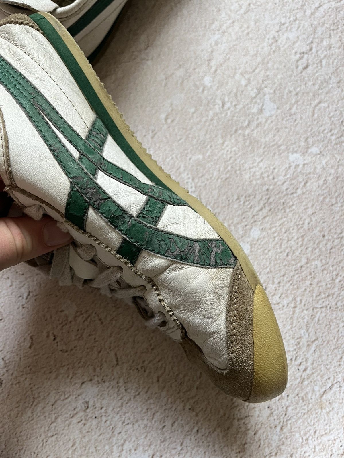 Asics Onitsuka Tiger Vintage Leather Sneakers — Green/White Size US 7 / EU 40 - 8 Thumbnail