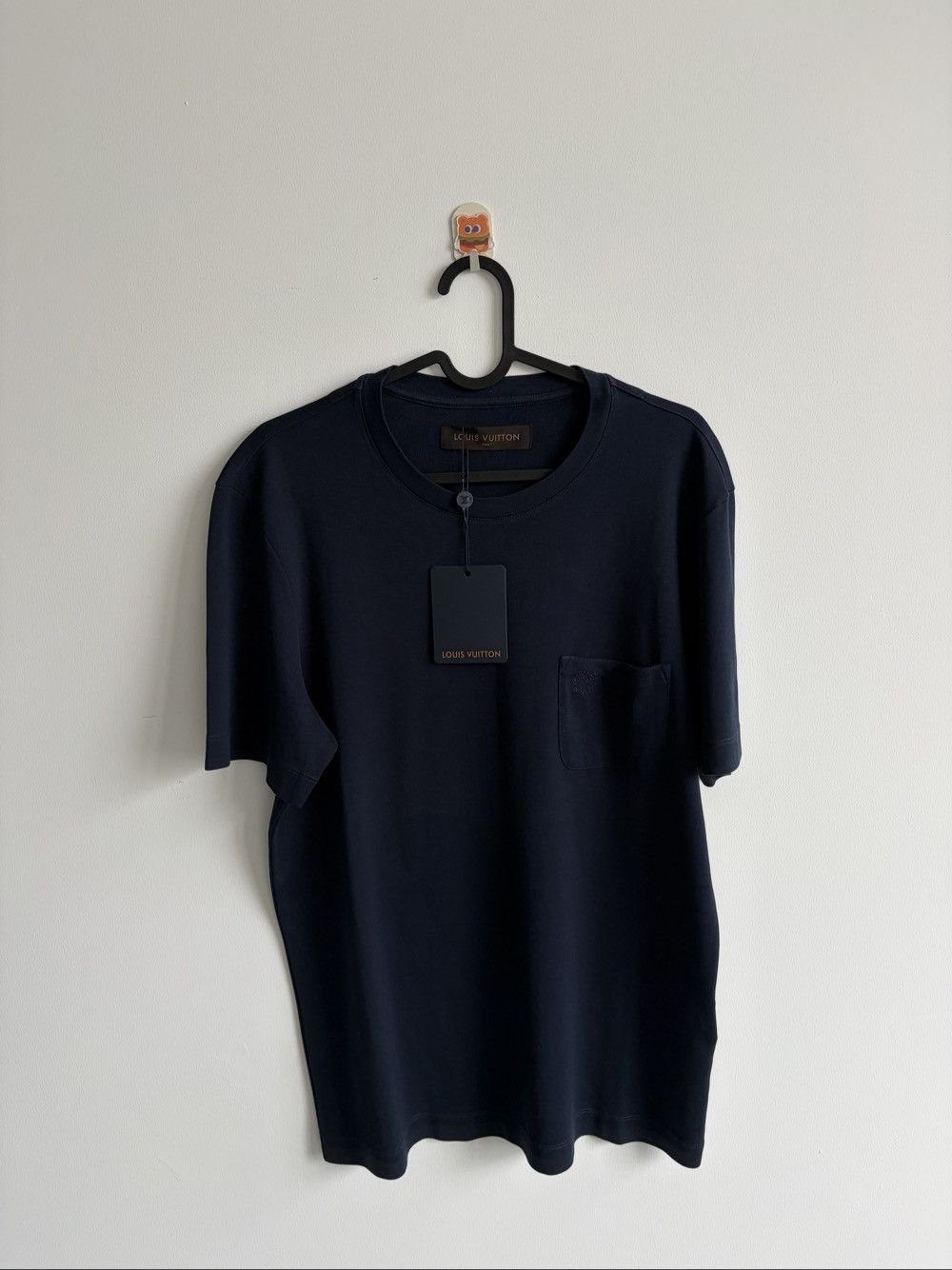 Louis Vuitton Louis Vuitton Logo Pocket T-Shirt Navy M Size US M / EU 48-50 / 2 - 1 Thumbnail